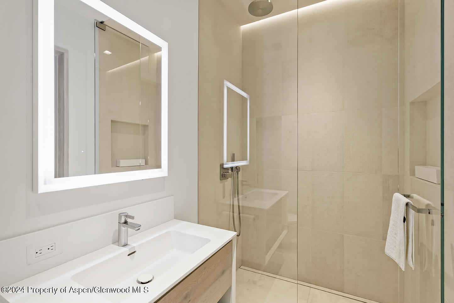 580 Medicine Bow Road Property Photo 12