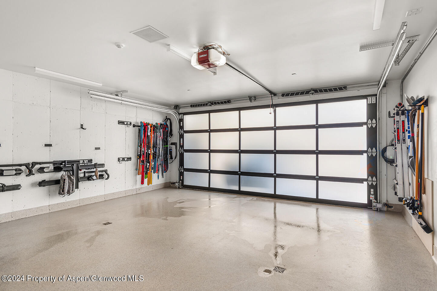 580 Medicine Bow Road Property Photo 14