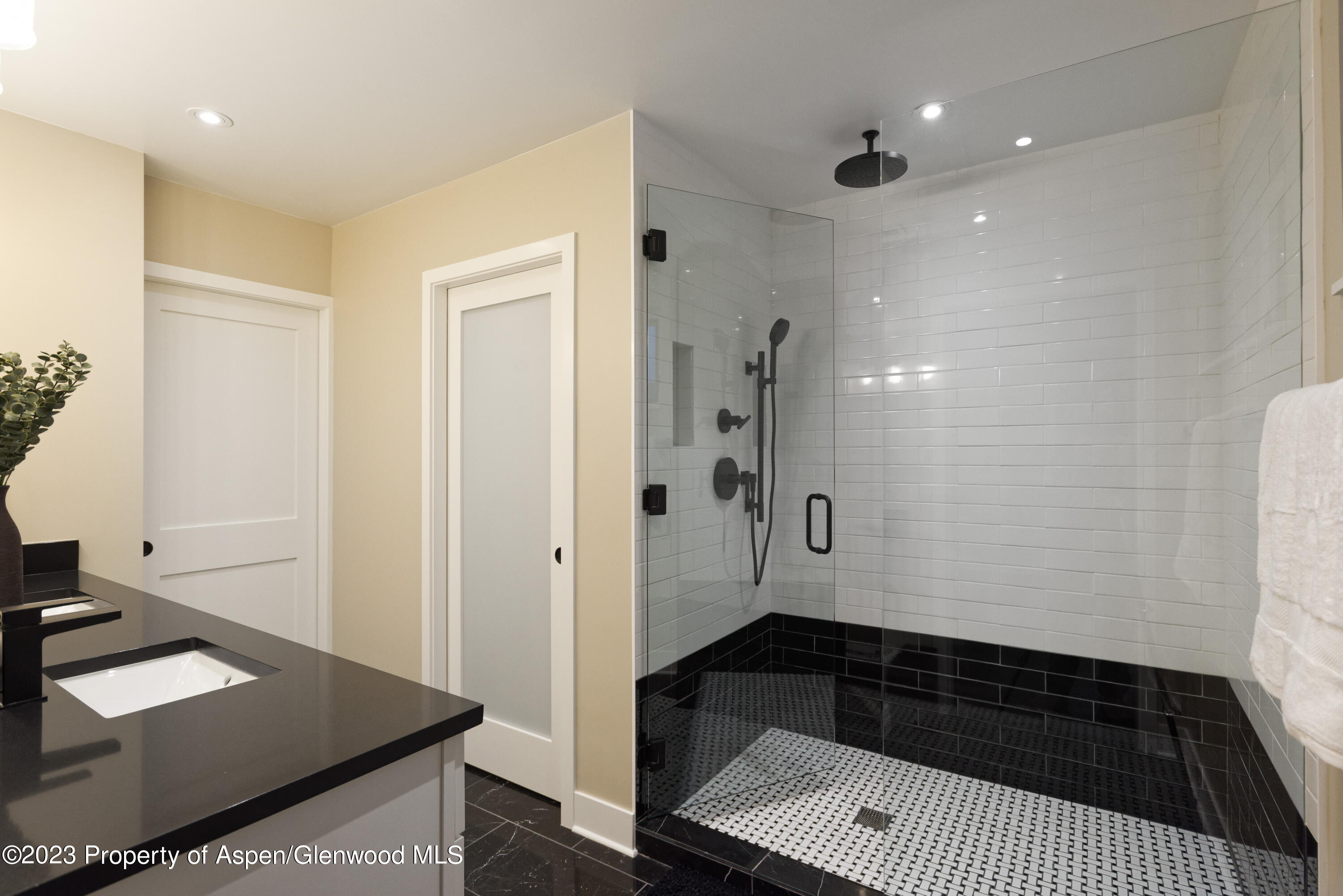 888 Horse Ranch Drive Property Photo 17