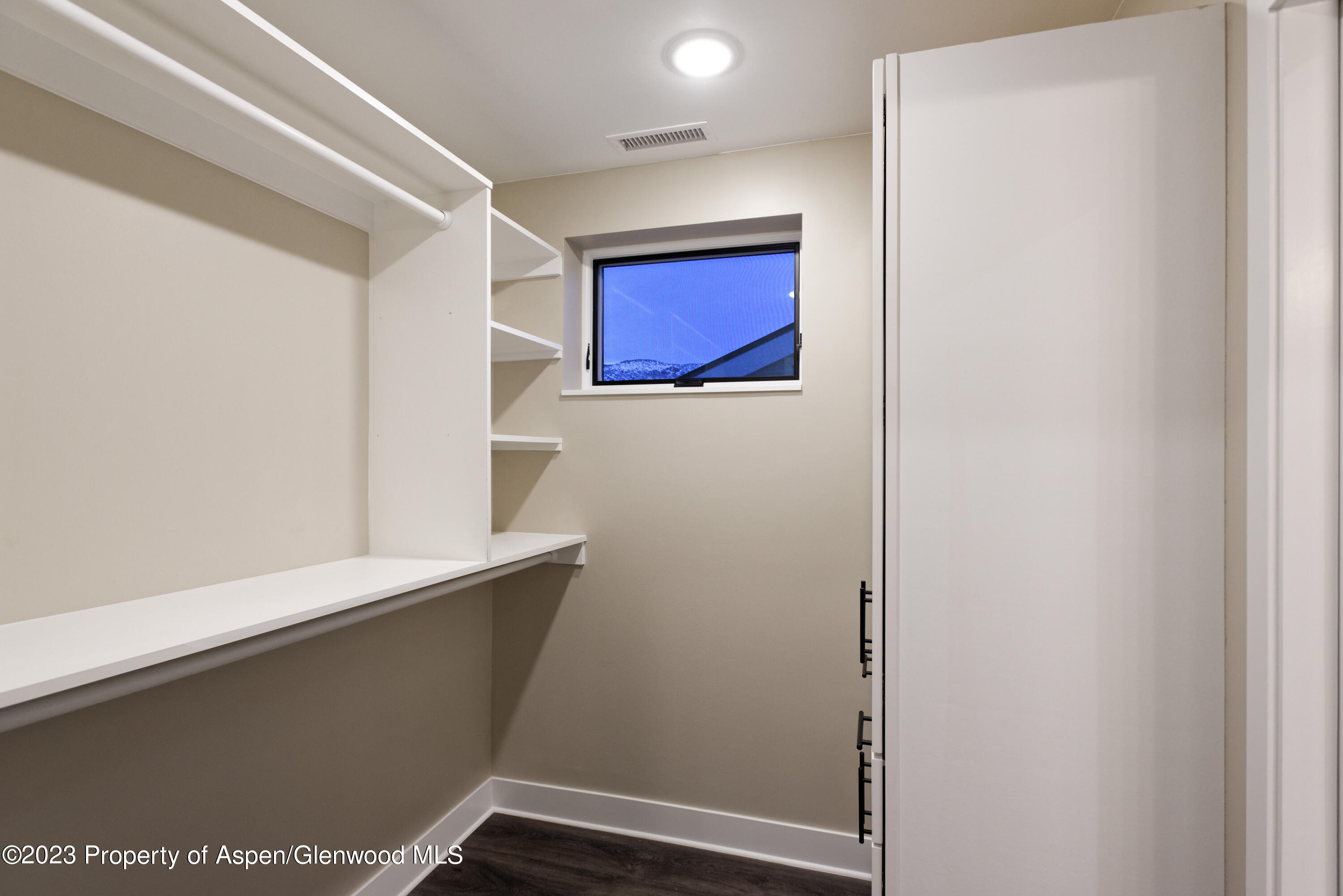 888 Horse Ranch Drive Property Photo 22