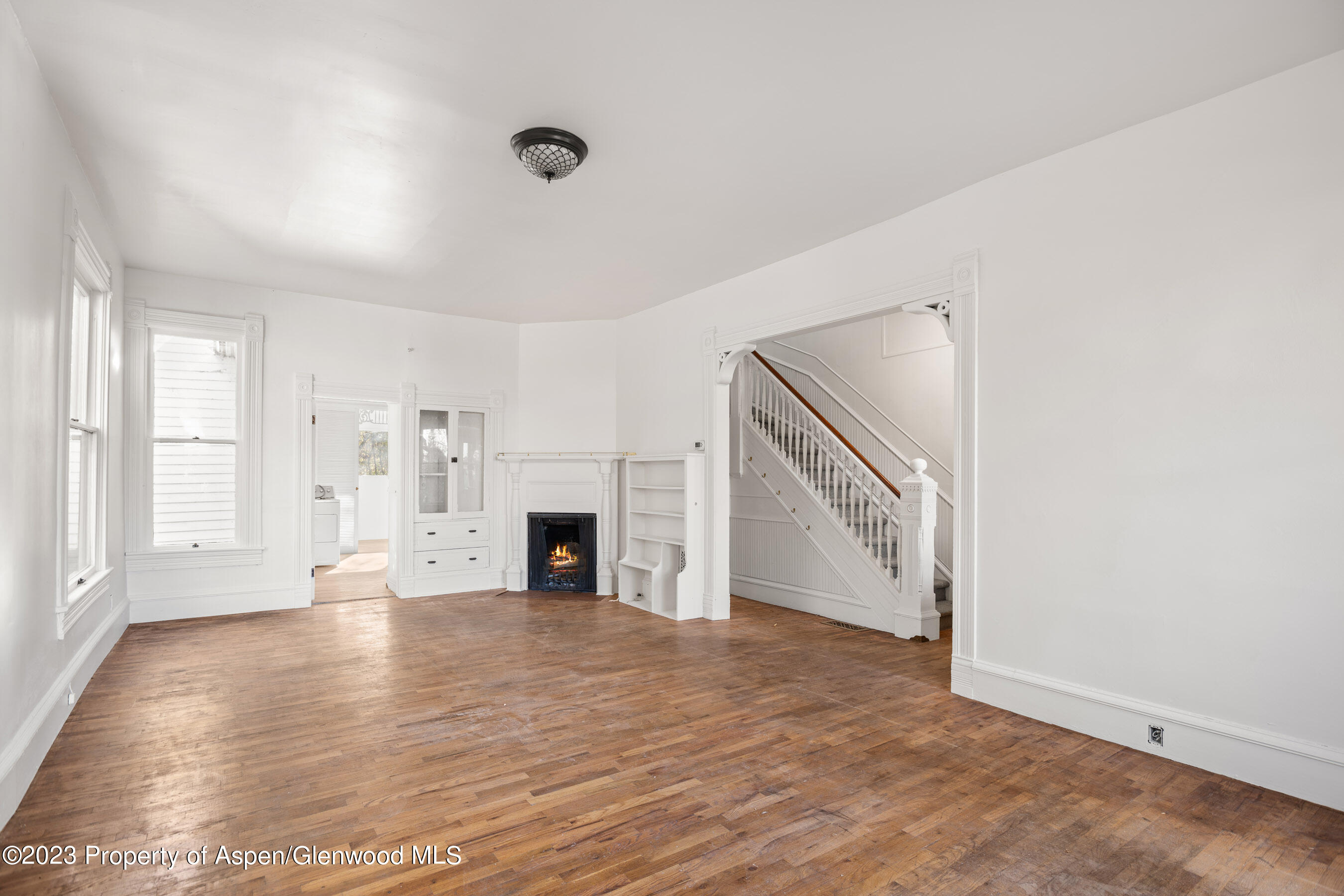 212 N Monarch Street Property Photo 2