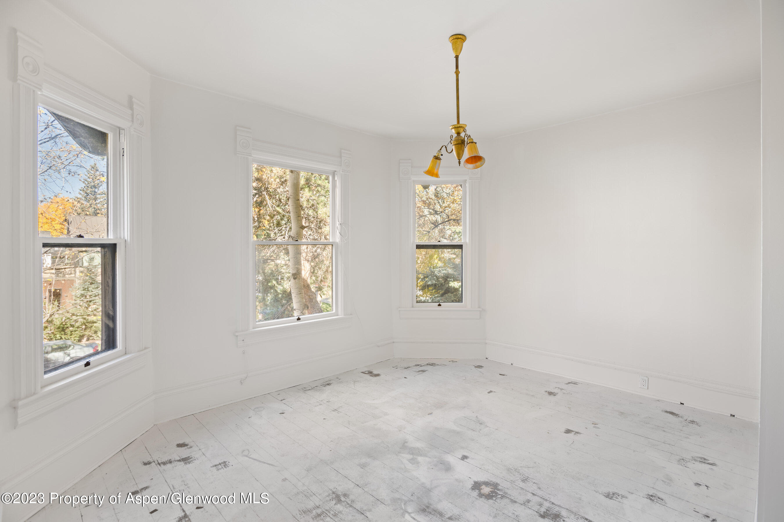 212 N Monarch Street Property Photo 7