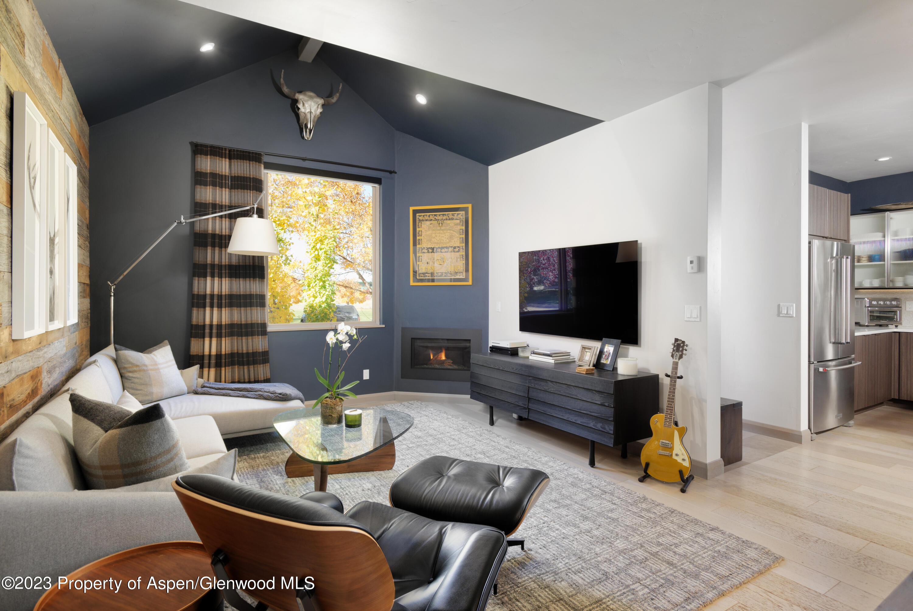 331 Branding Way Property Photo 8