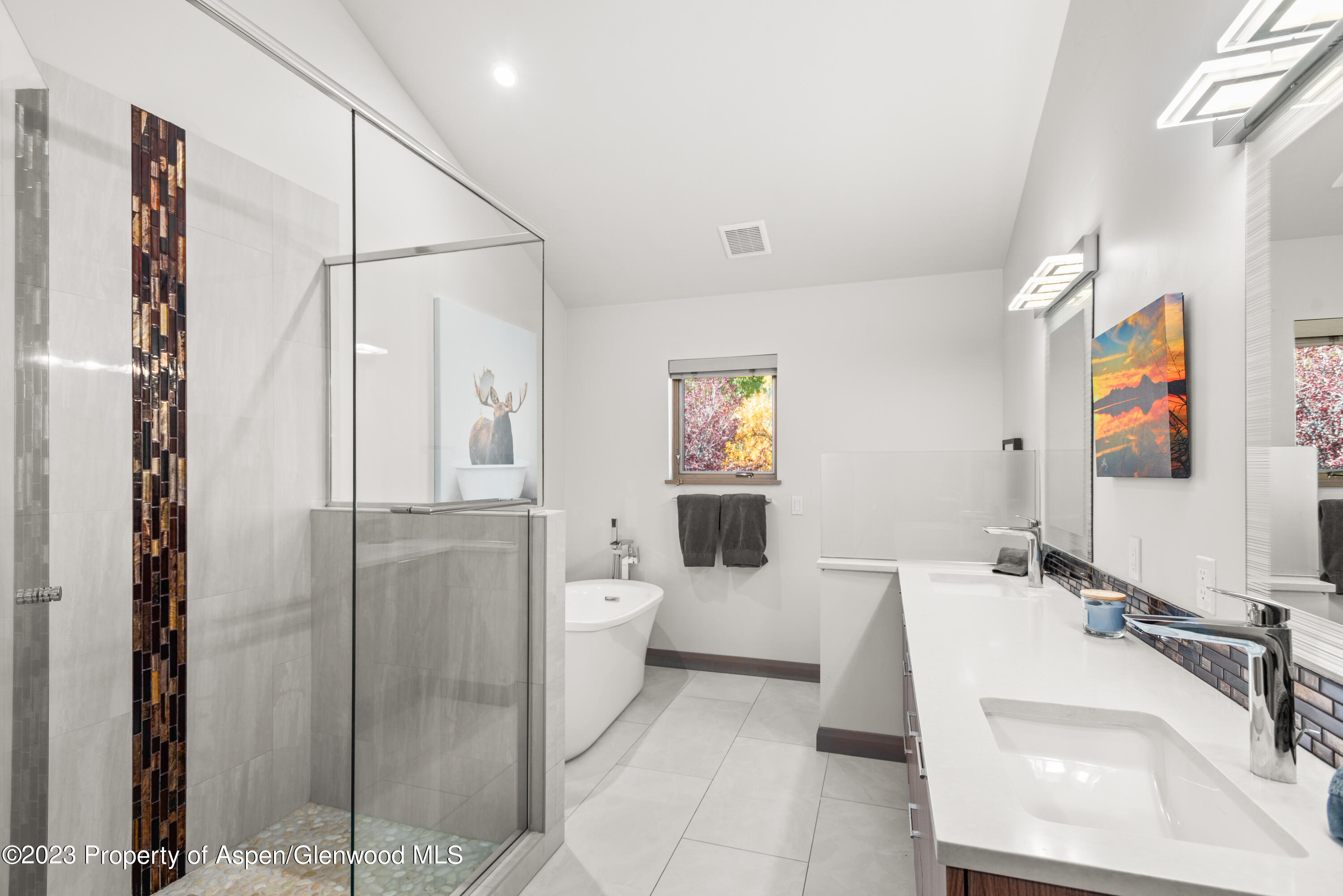 331 Branding Way Property Photo 12