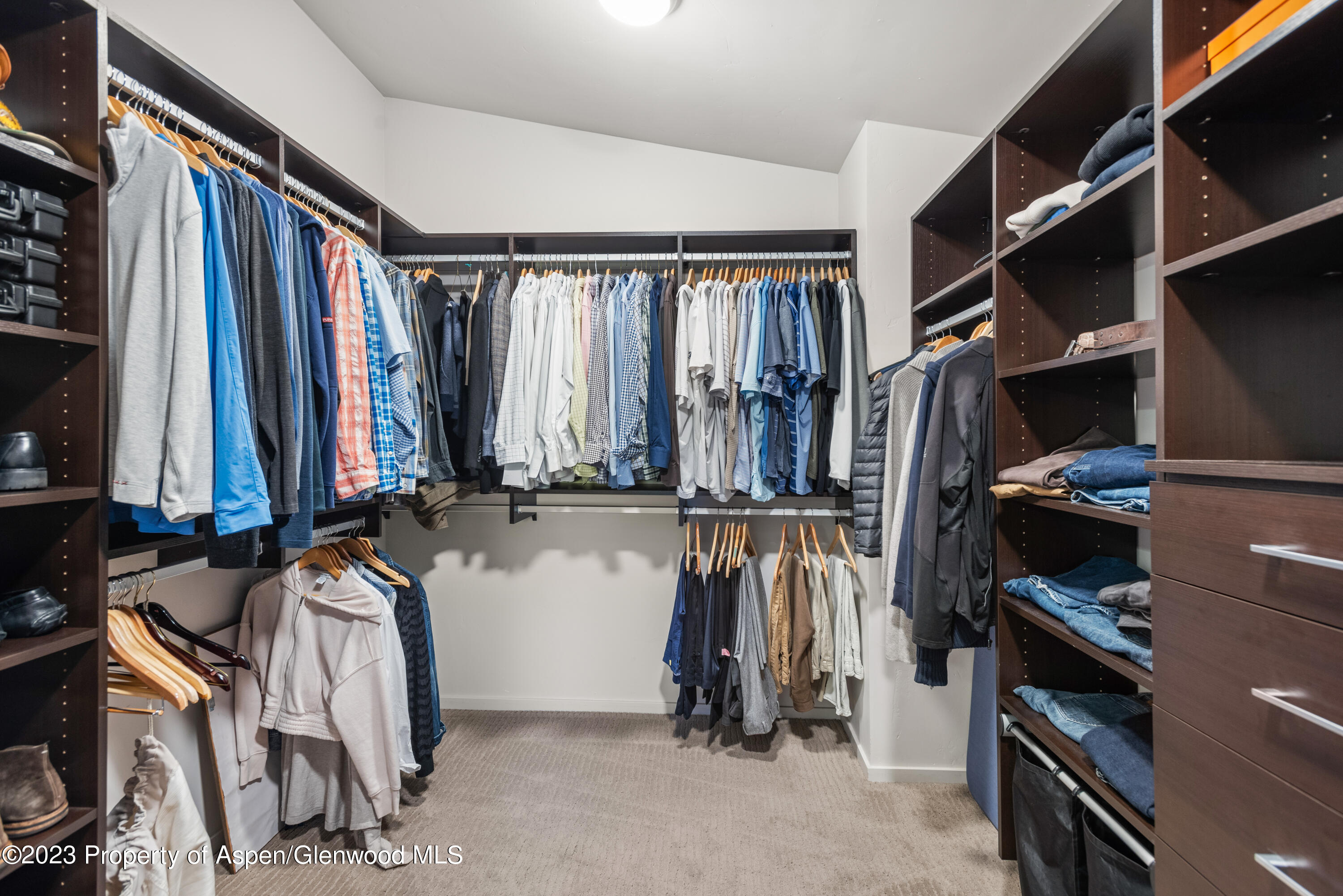 331 Branding Way Property Photo 14