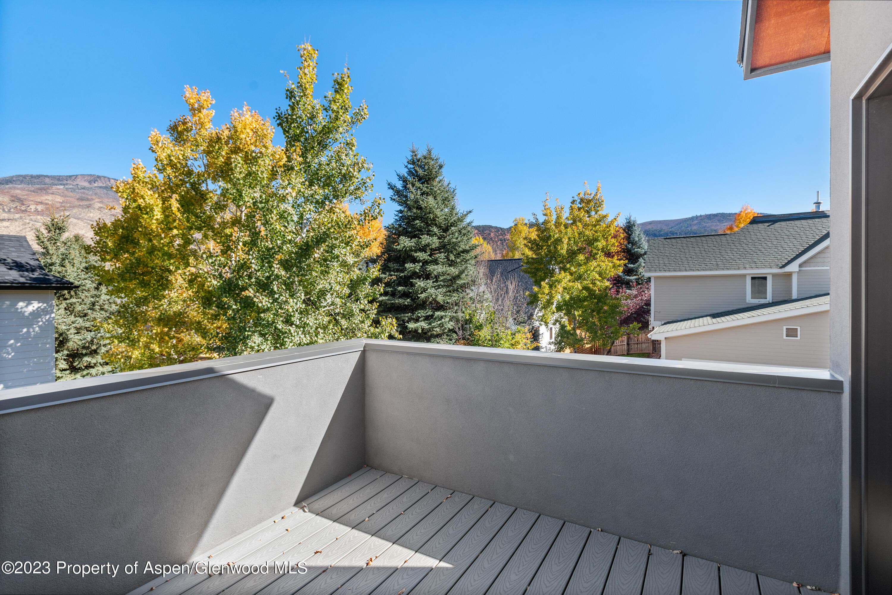 331 Branding Way Property Photo 18