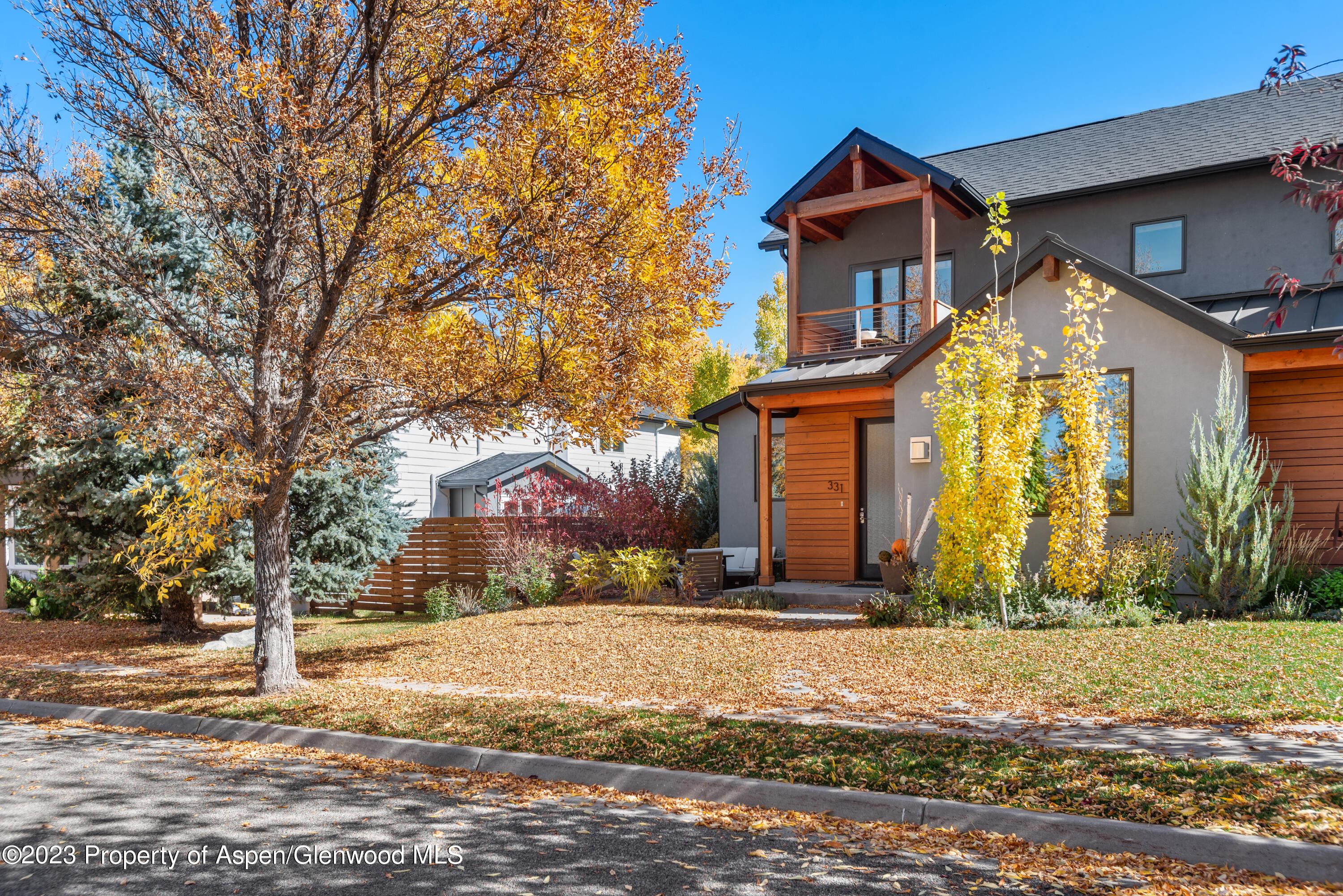 331 Branding Way Property Photo 20