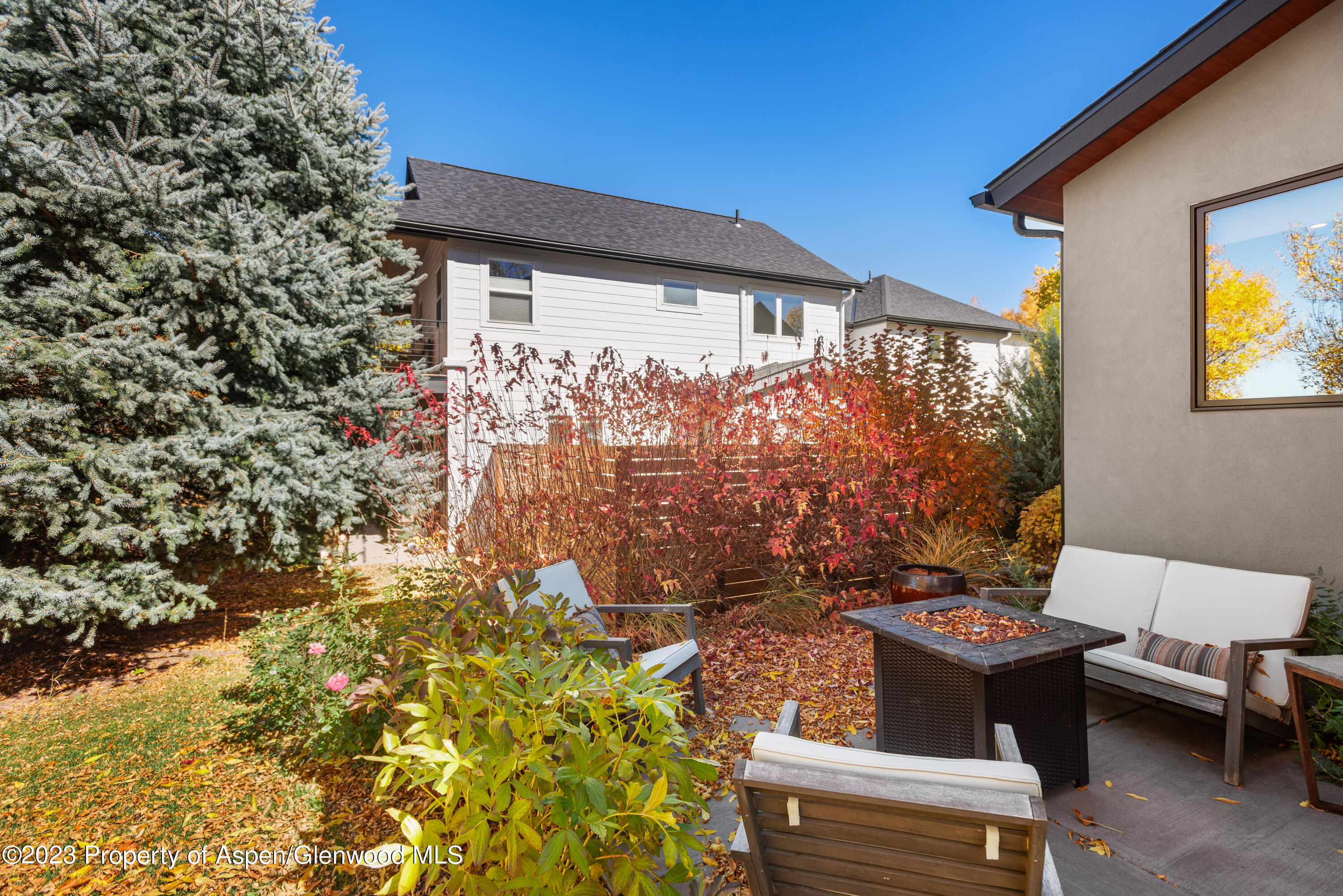 331 Branding Way Property Photo 22