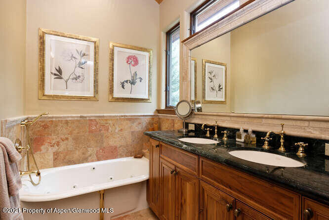 1243 E Cooper Street, Unit A Property Photo 12