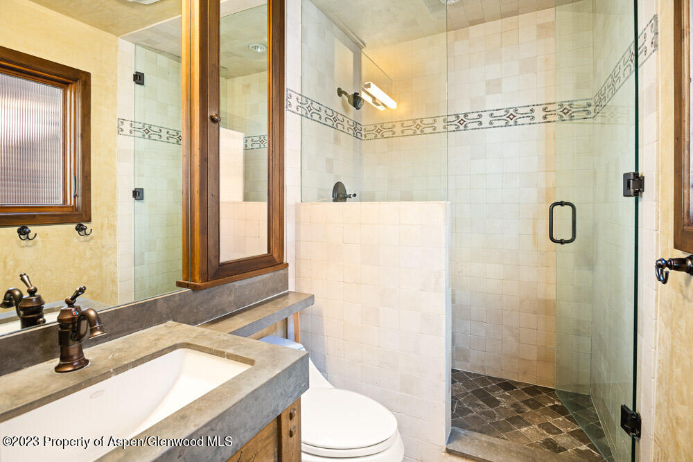 114 E Bleeker Street 102 Property Photo 11