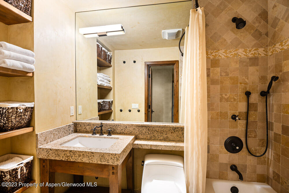 114 E Bleeker Street 102 Property Photo 14