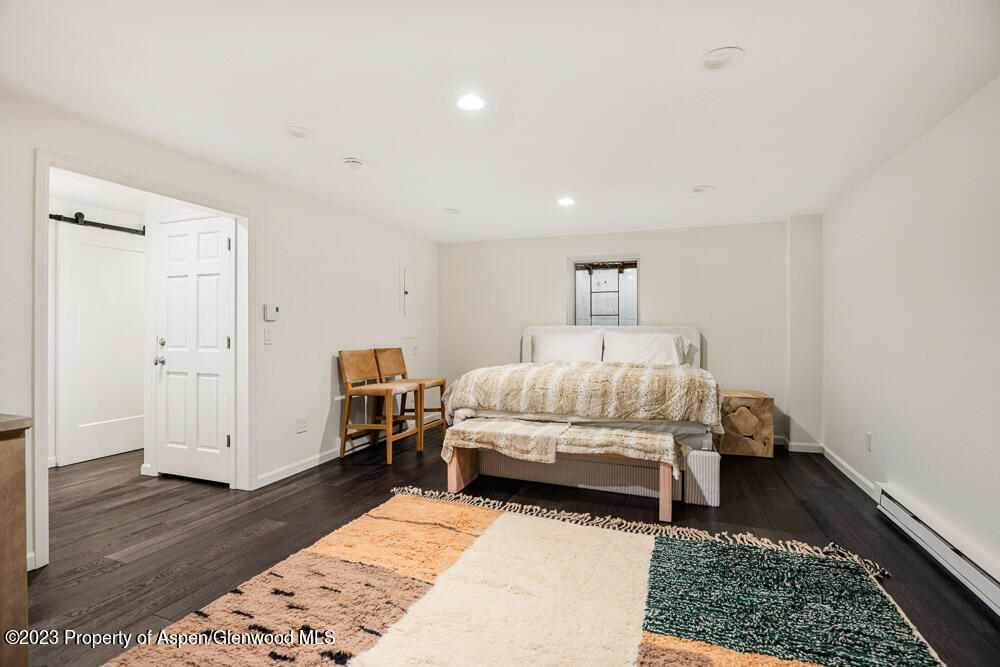 222 W Hopkins Avenue, 6 Property Photo 13