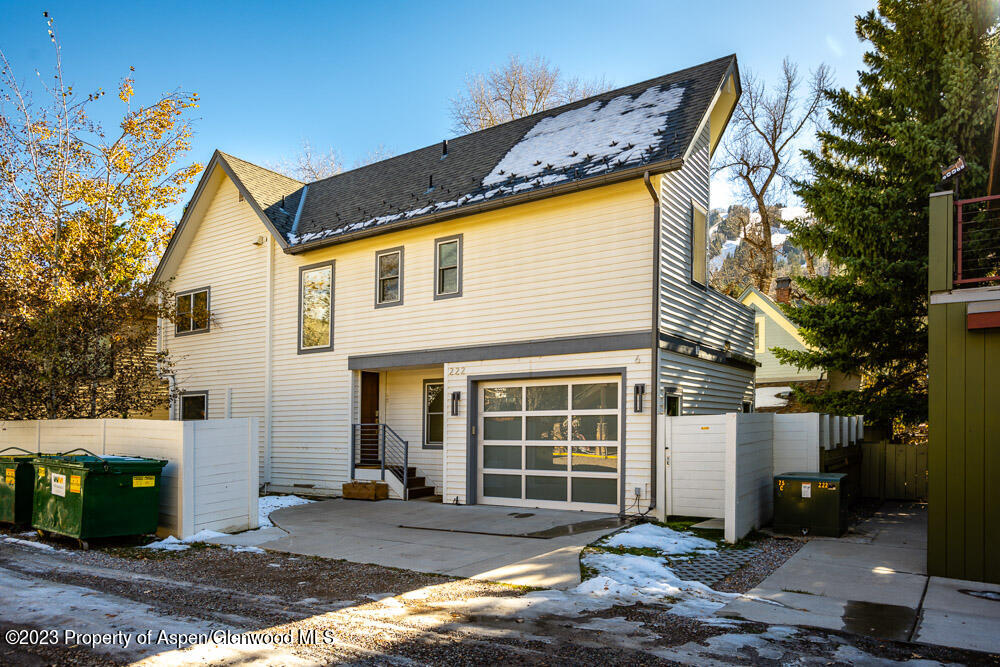 222 W Hopkins Avenue, 6 Property Photo 22