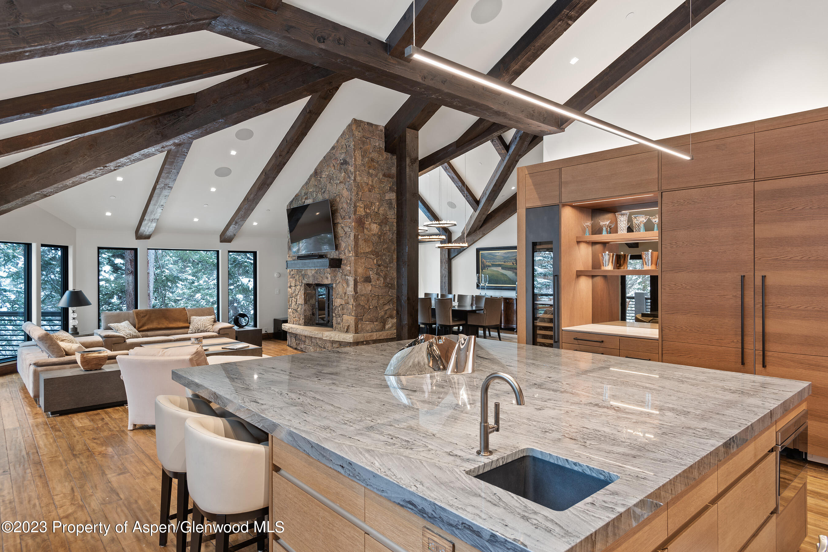 1819 Maroon Creek Road Property Photo 7