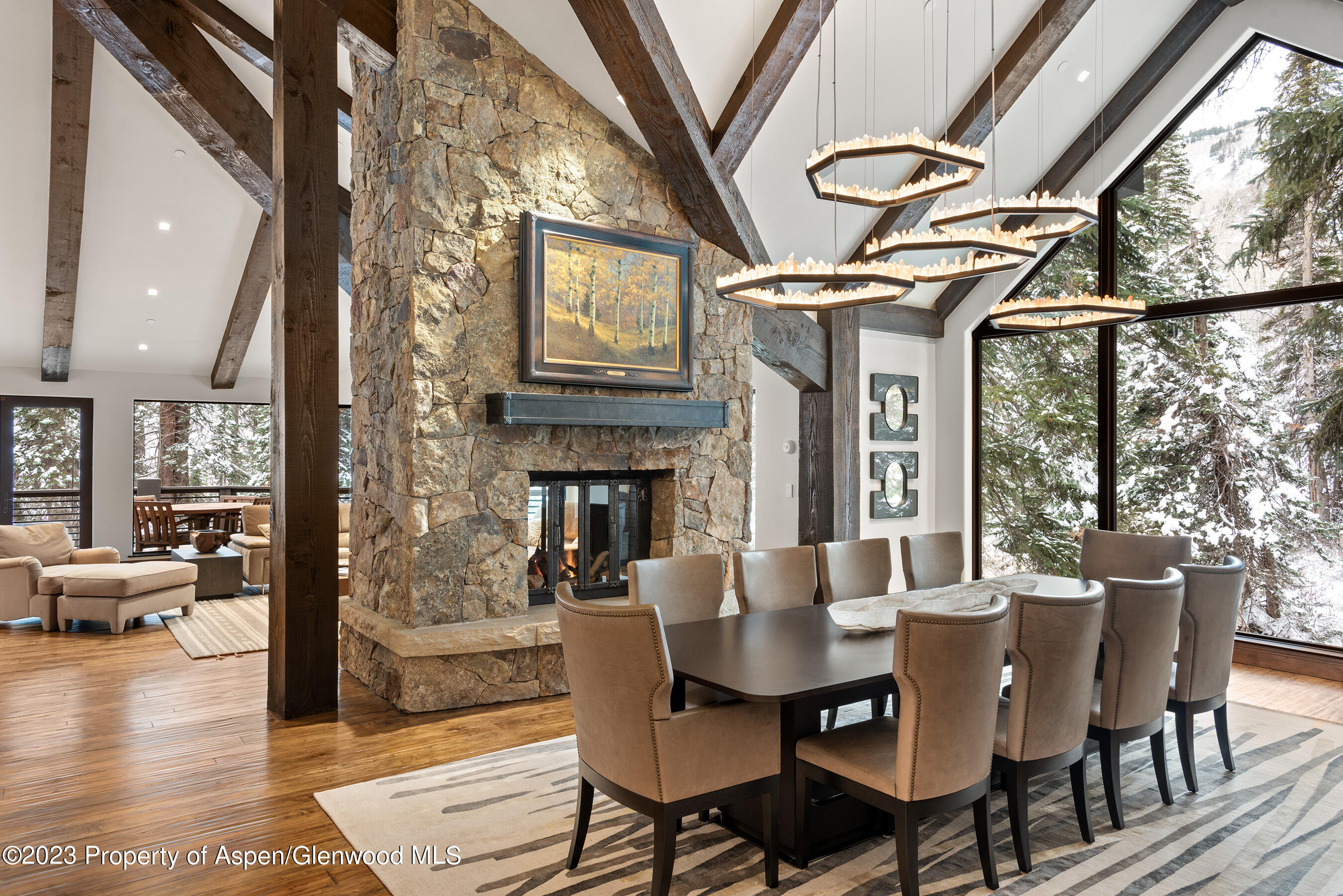 1819 Maroon Creek Road Property Photo 8