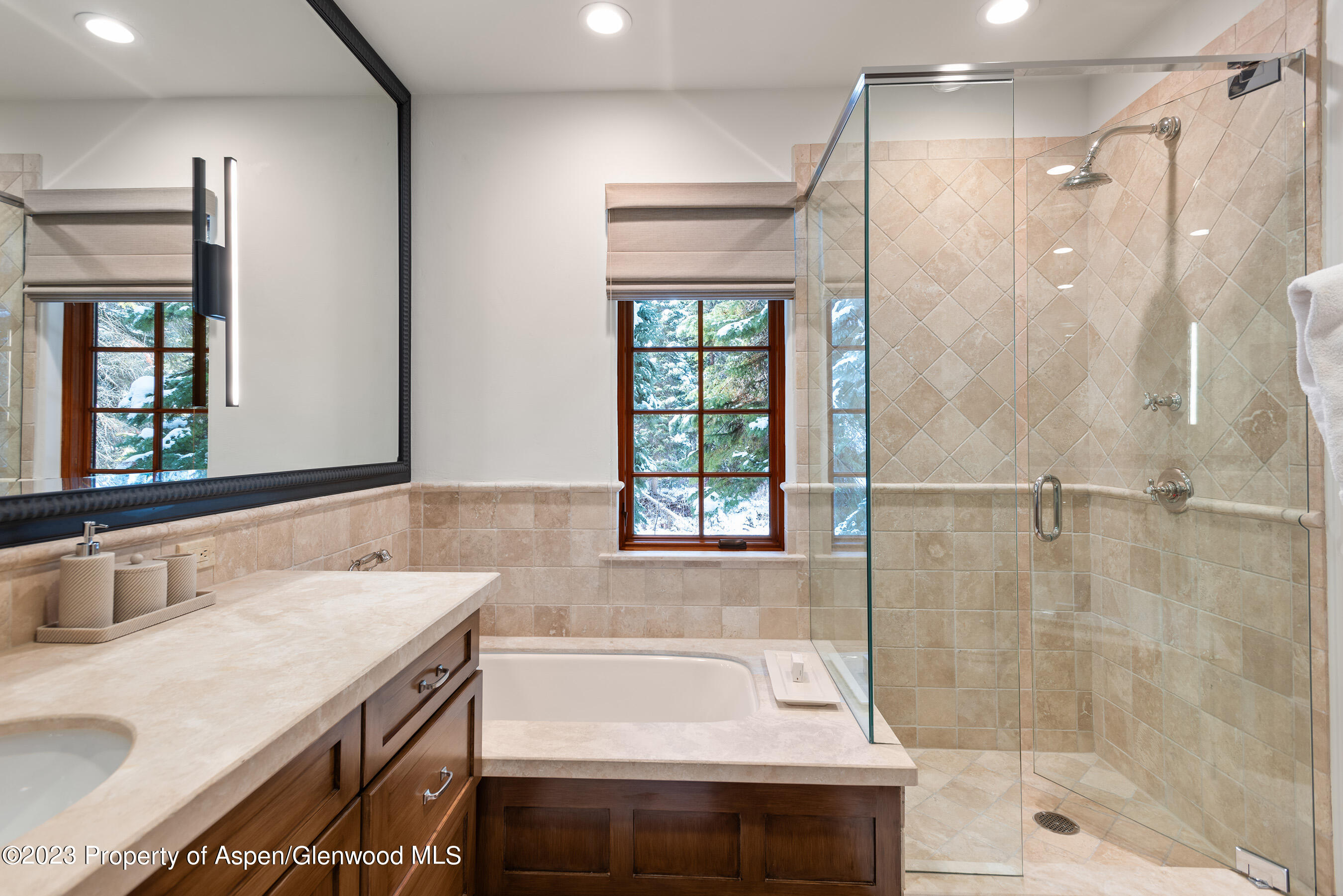 1819 Maroon Creek Road Property Photo 35