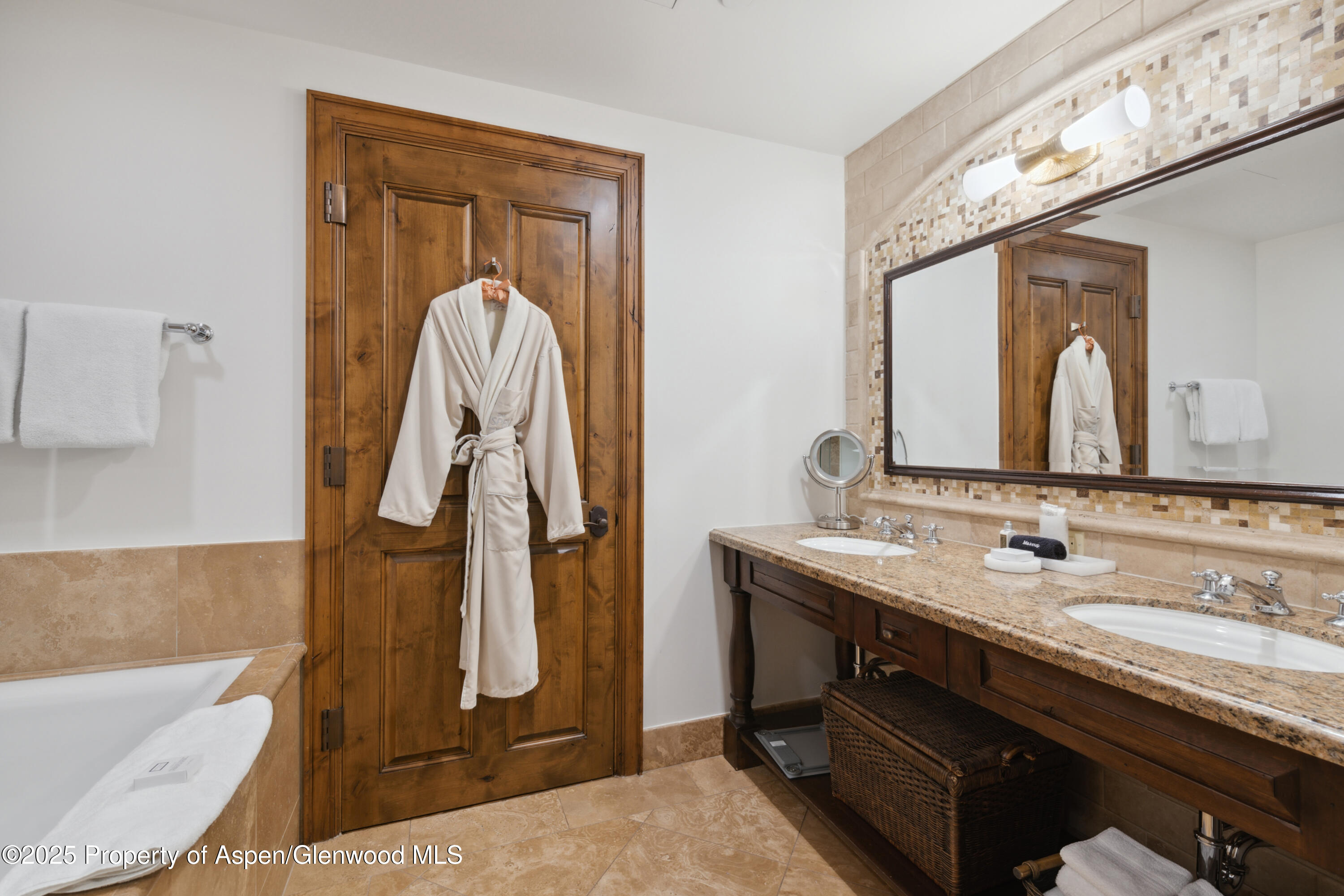 415 E Dean St 23b Week 11 Street, Unit 23b Week 11 Property Photo 11