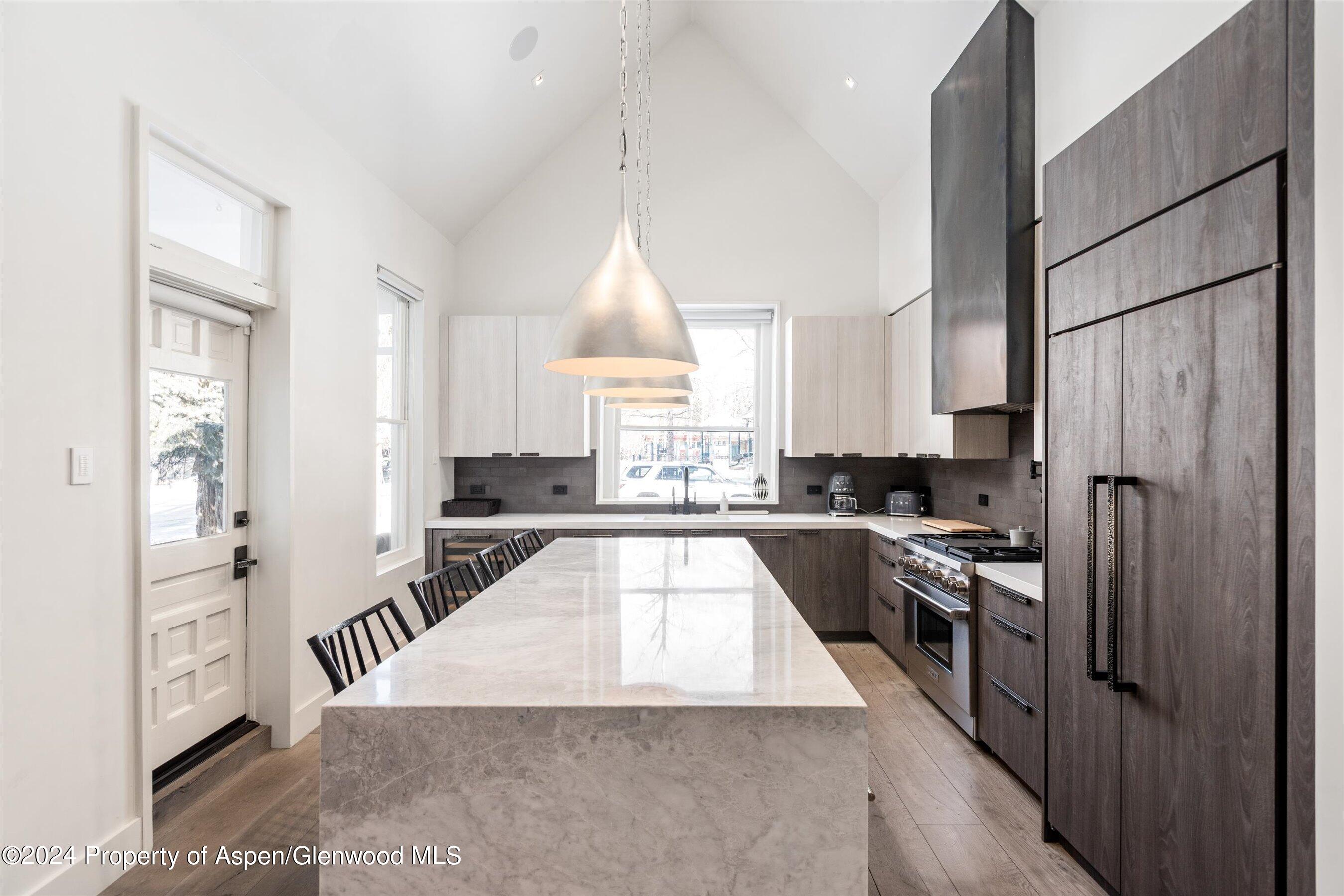131 W Bleeker Street Property Photo 6