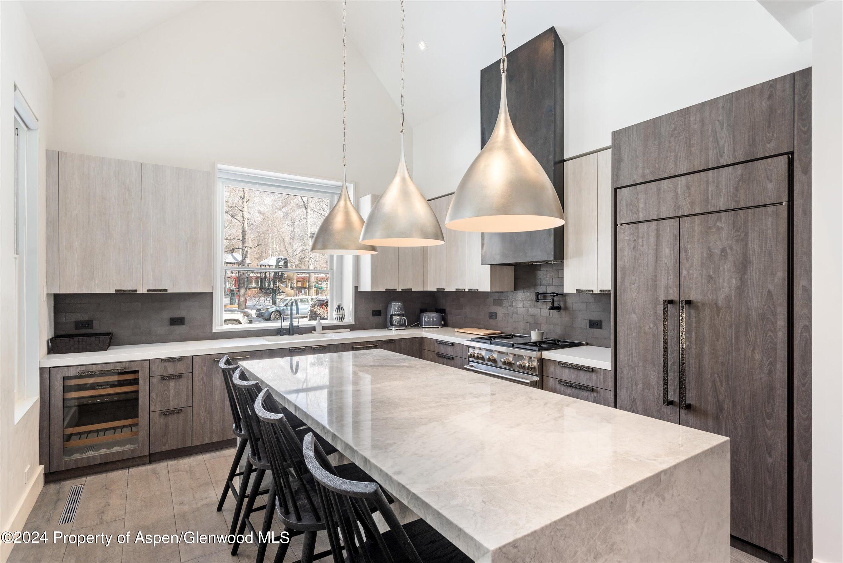 131 W Bleeker Street Property Photo 7