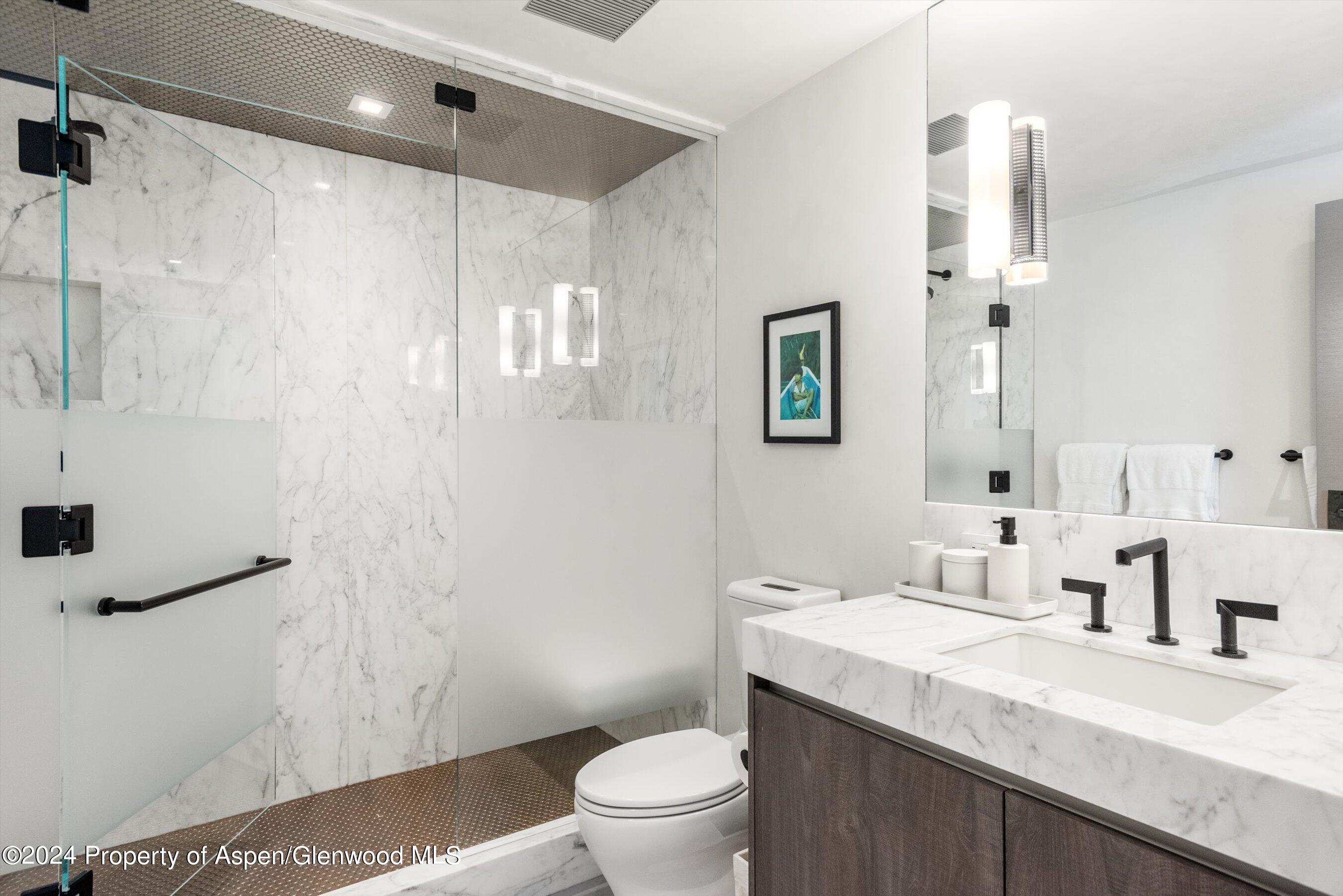 131 W Bleeker Street Property Photo 15