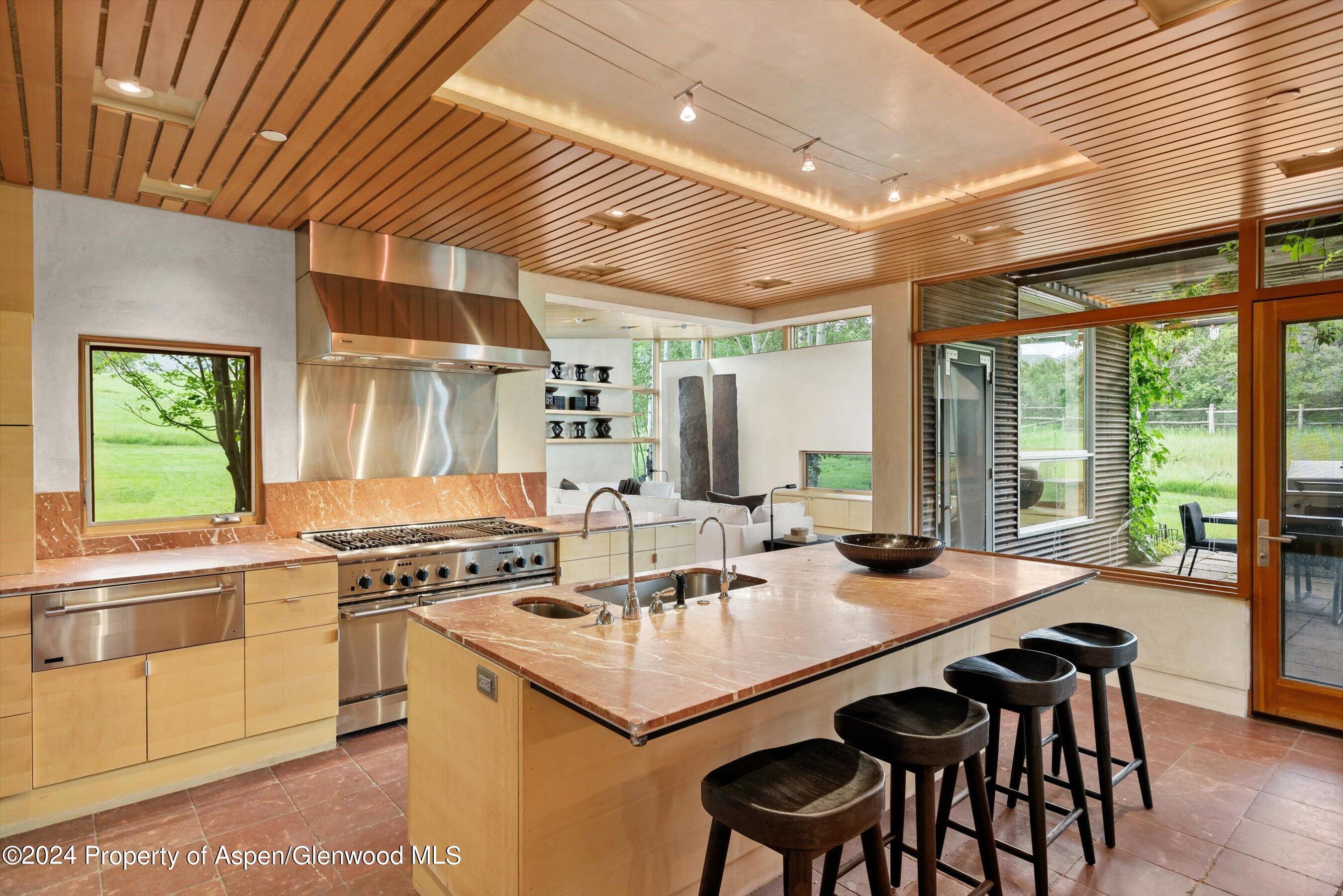 700 Nell Erickson Road Property Photo 8
