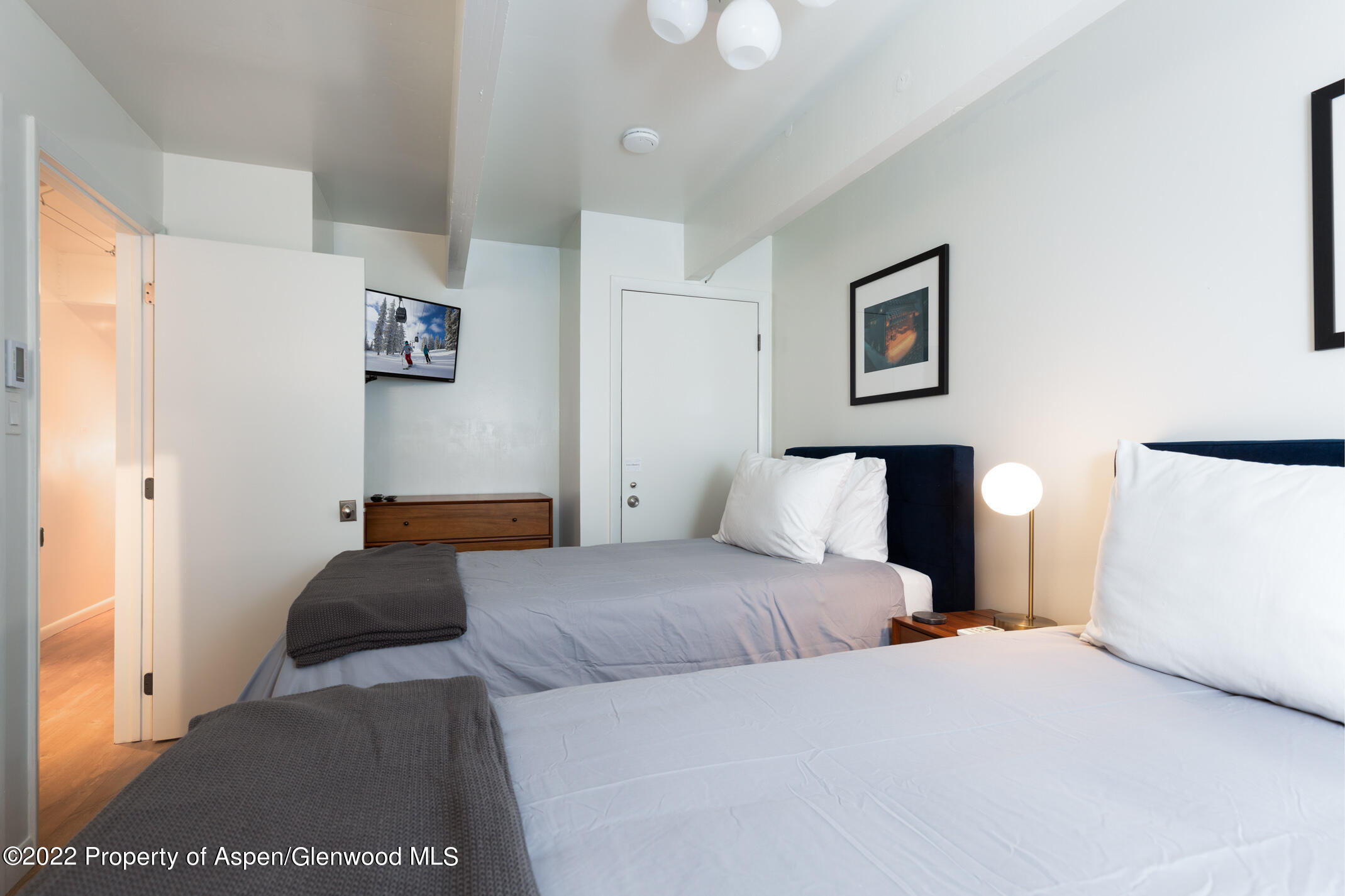 731 E Durant Avenue 6 Property Photo 10