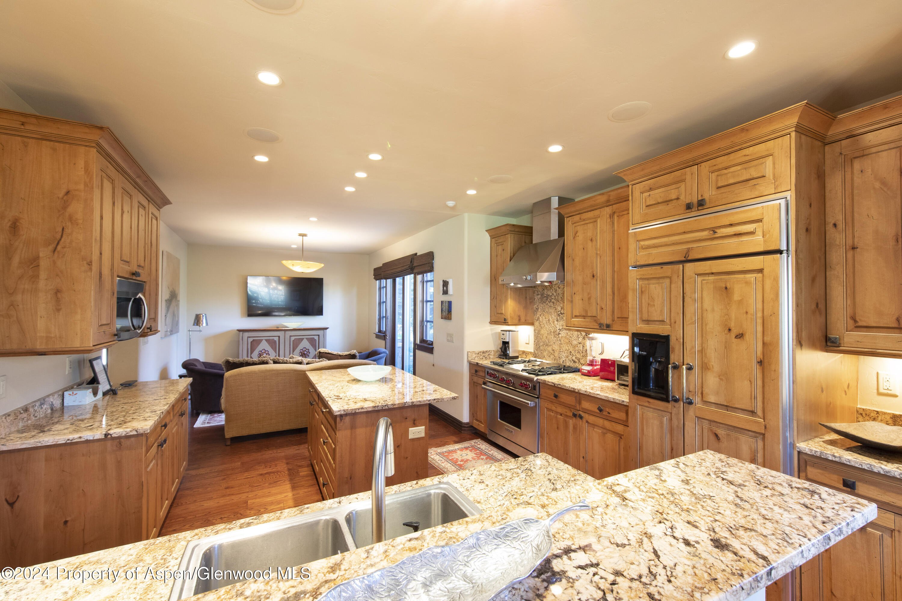 90 Cottage Drive Property Photo 11