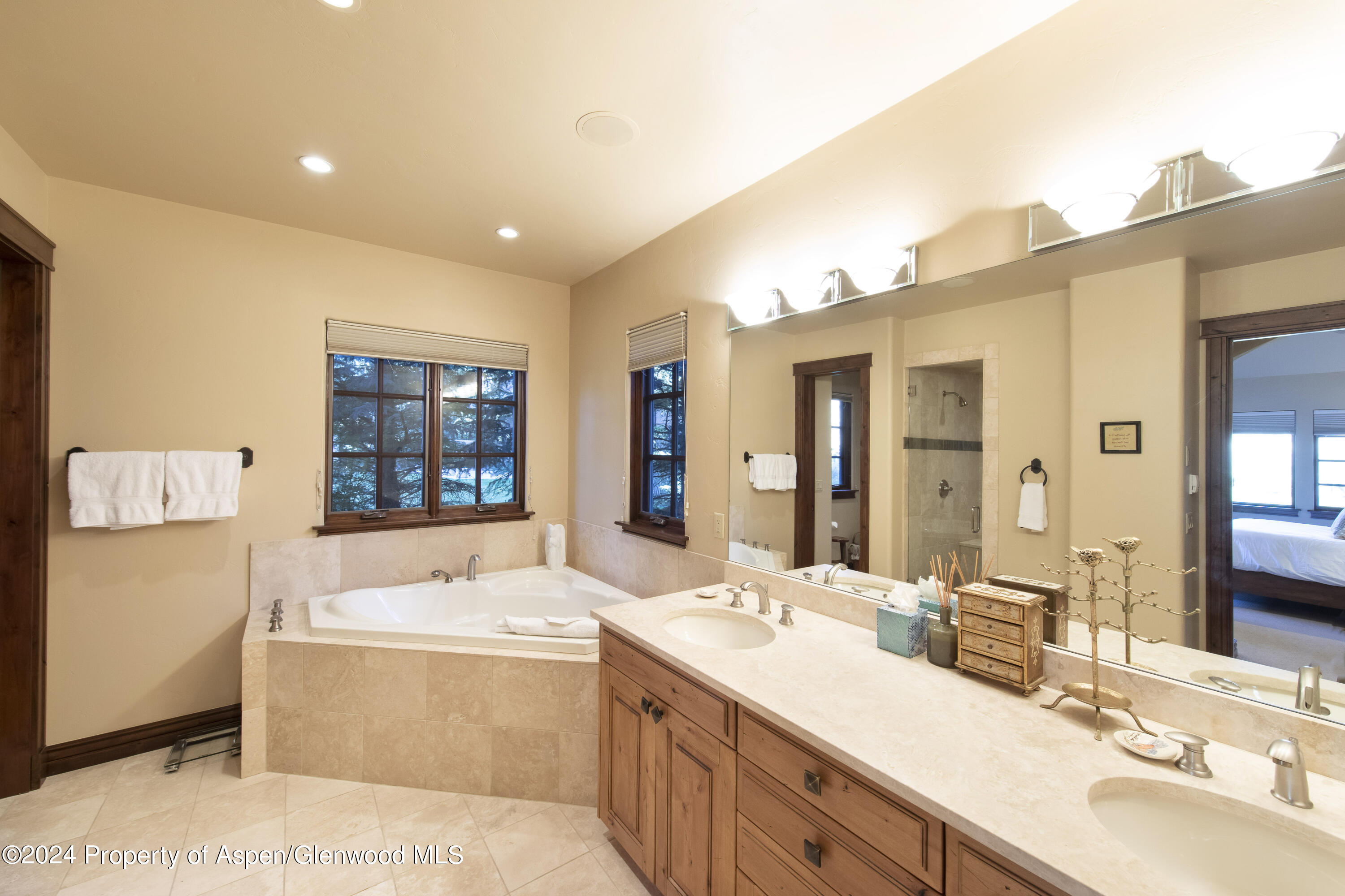 90 Cottage Drive Property Photo 19