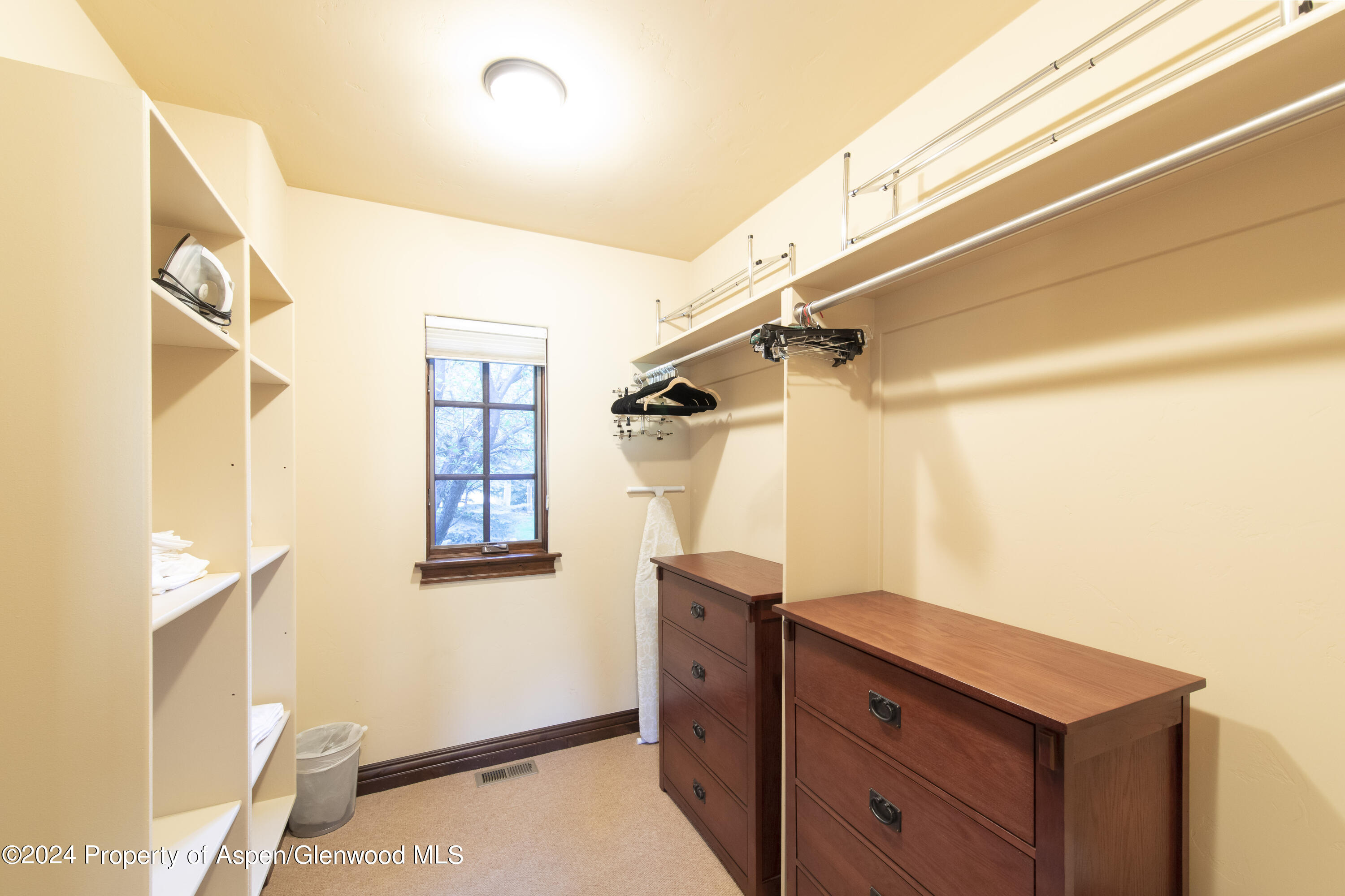 90 Cottage Drive Property Photo 21