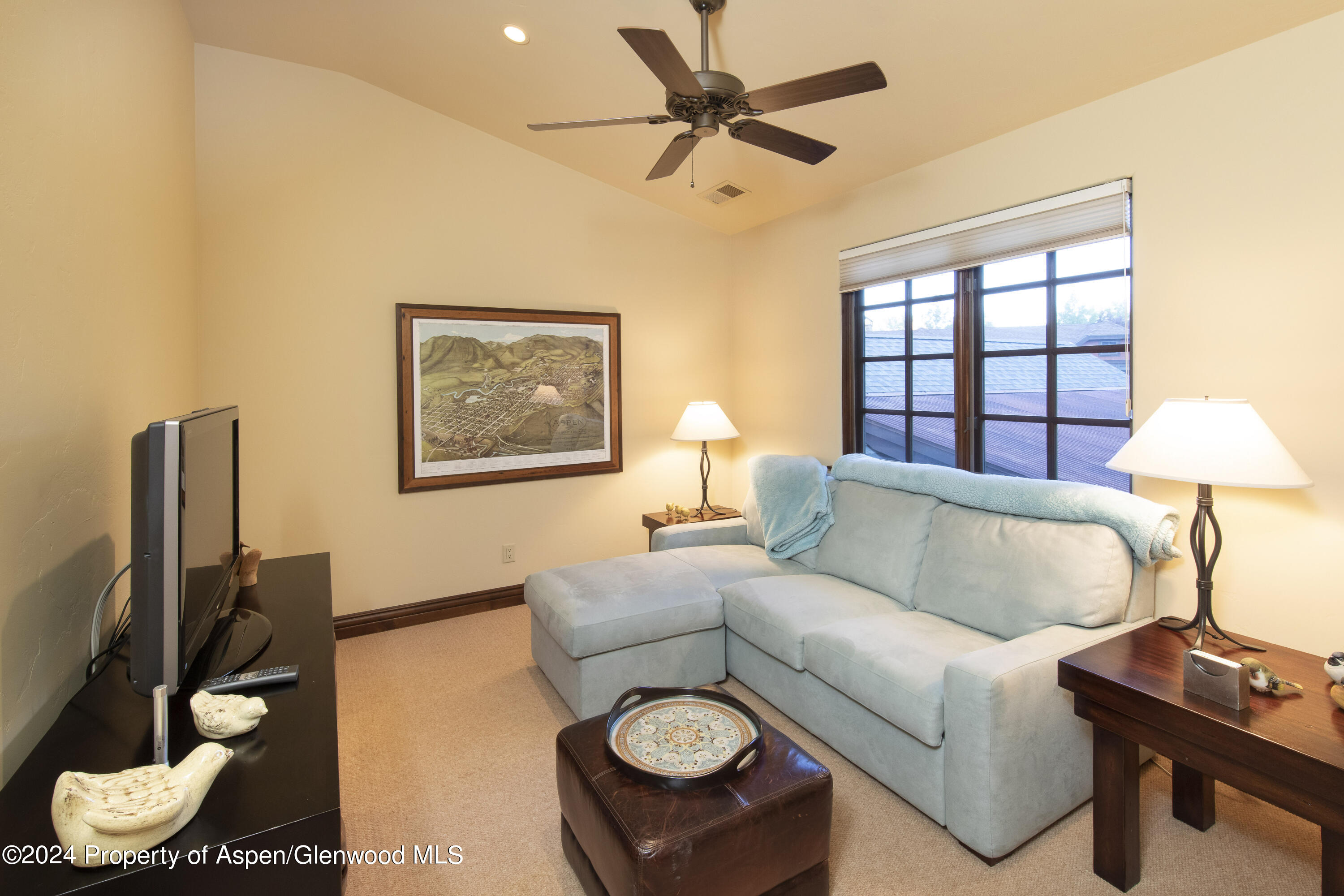90 Cottage Drive Property Photo 22
