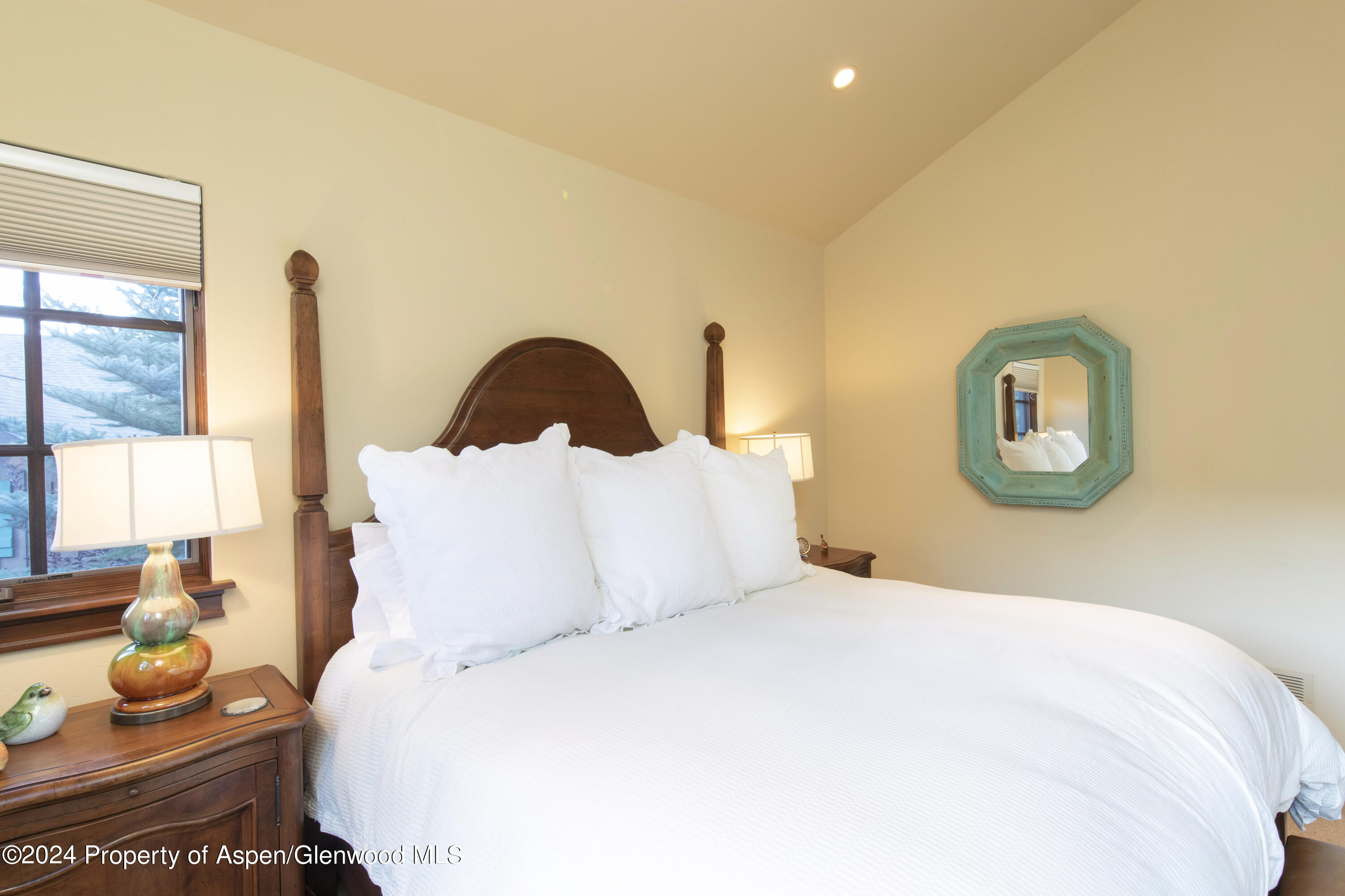 90 Cottage Drive Property Photo 28