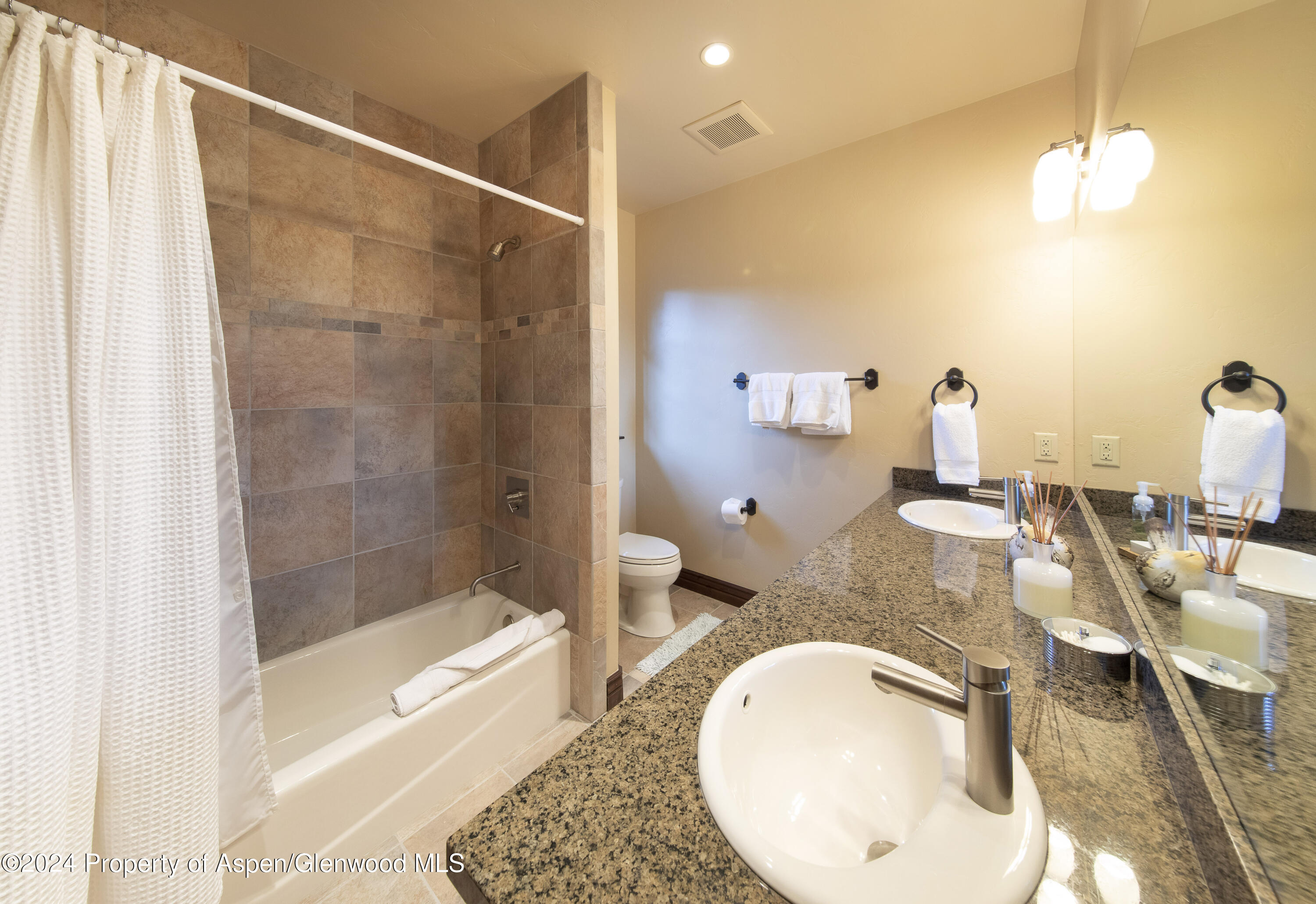 90 Cottage Drive Property Photo 29