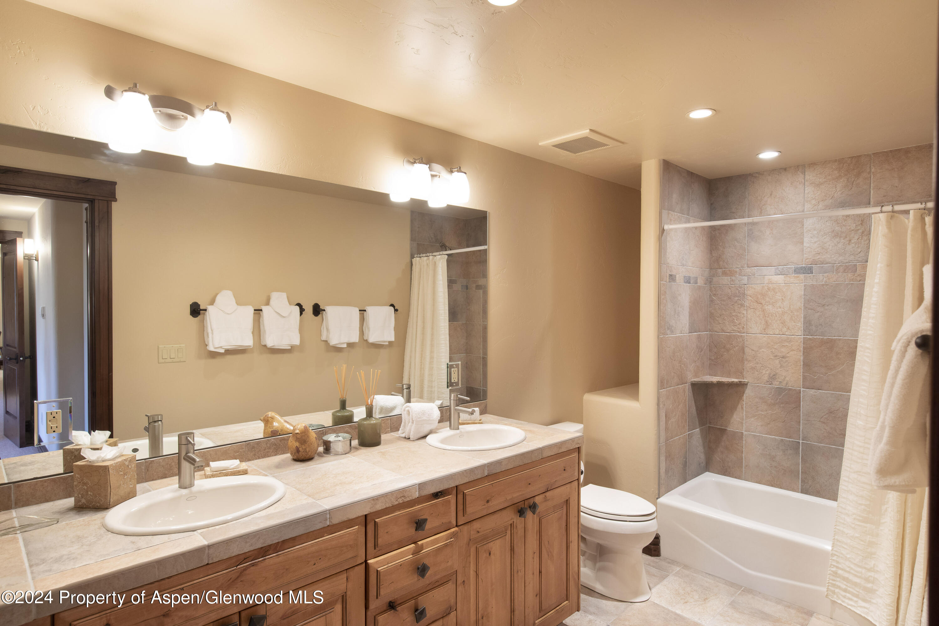 90 Cottage Drive Property Photo 35