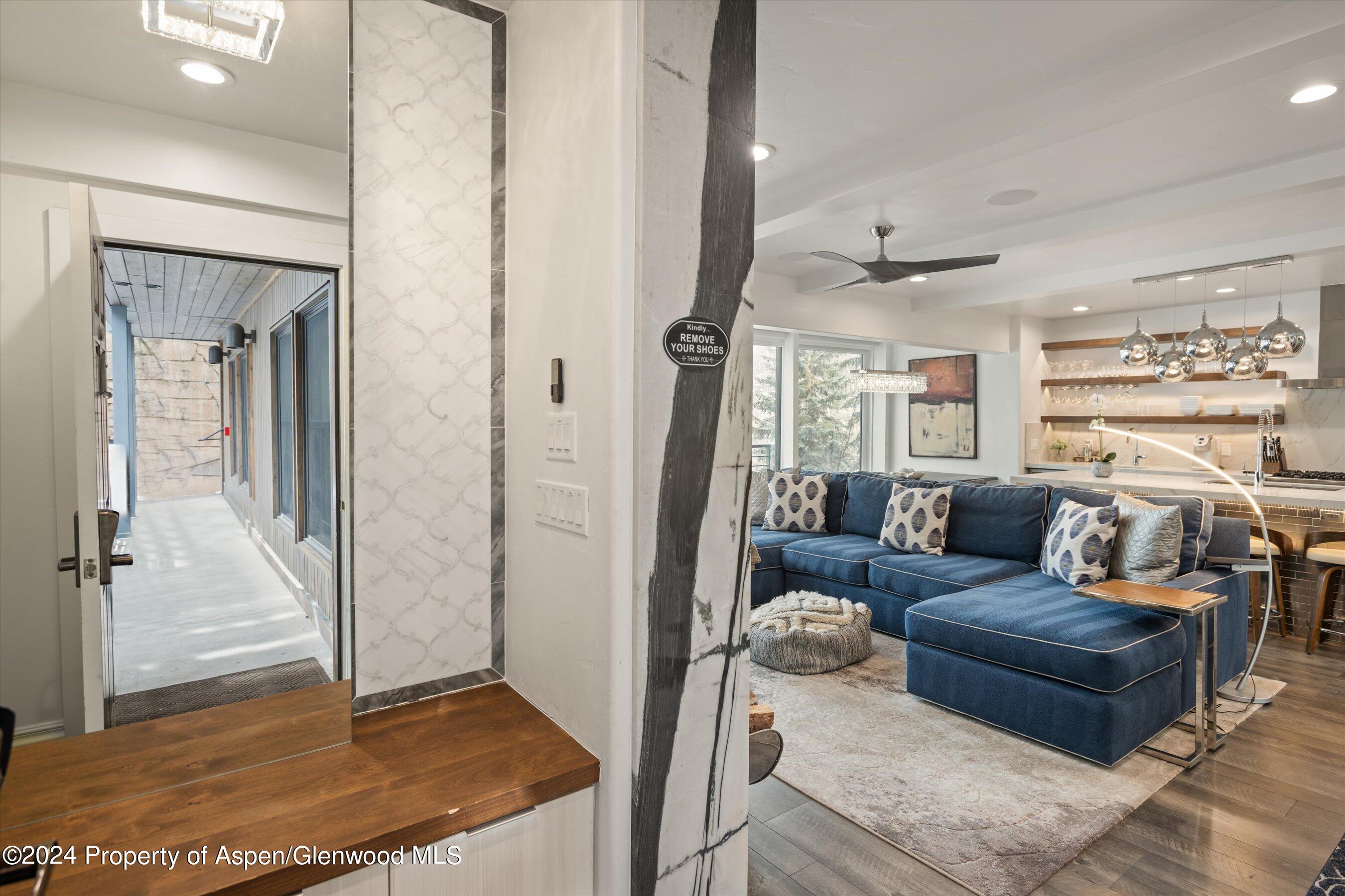 748 S Galena Street 2d Property Photo 6