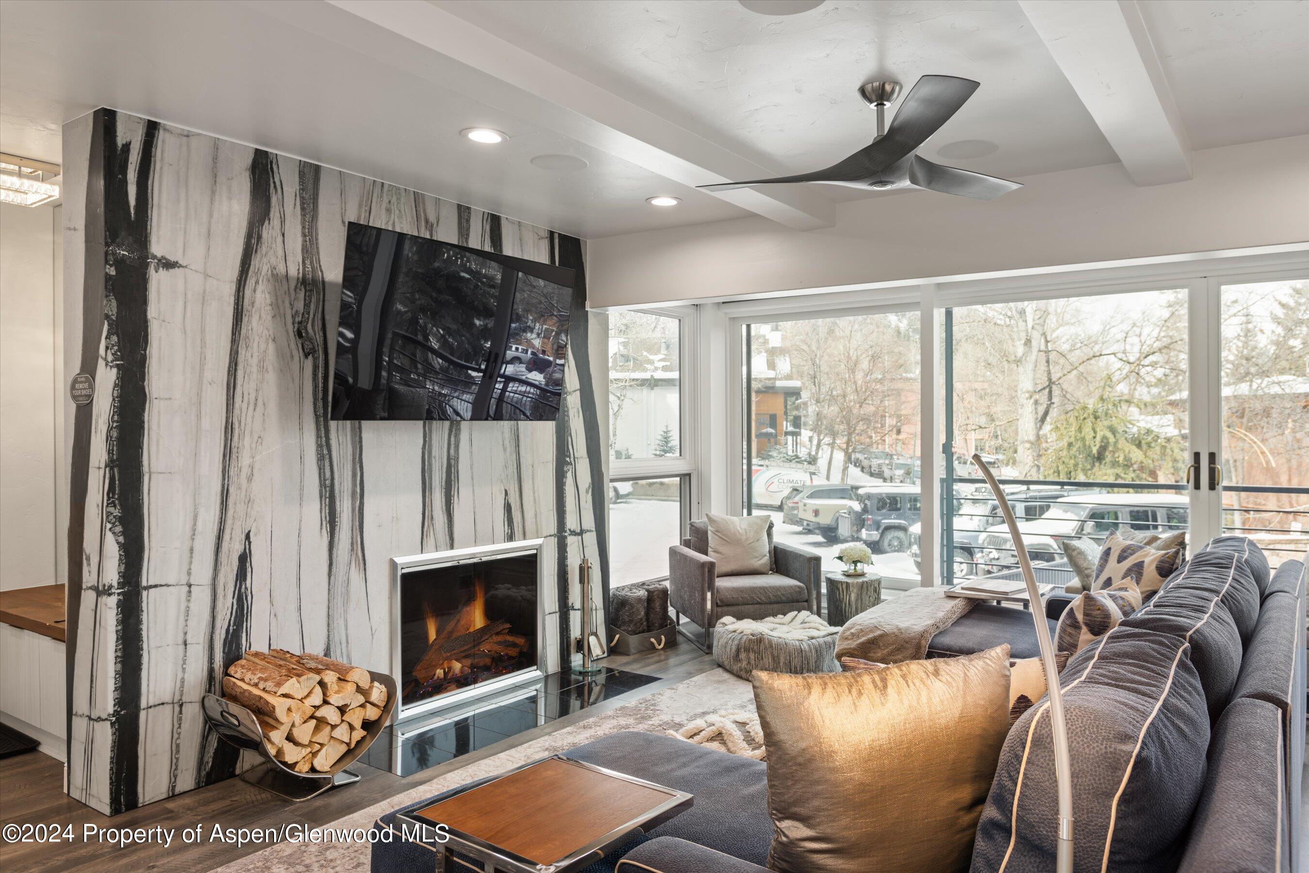 748 S Galena Street 2d Property Photo 11