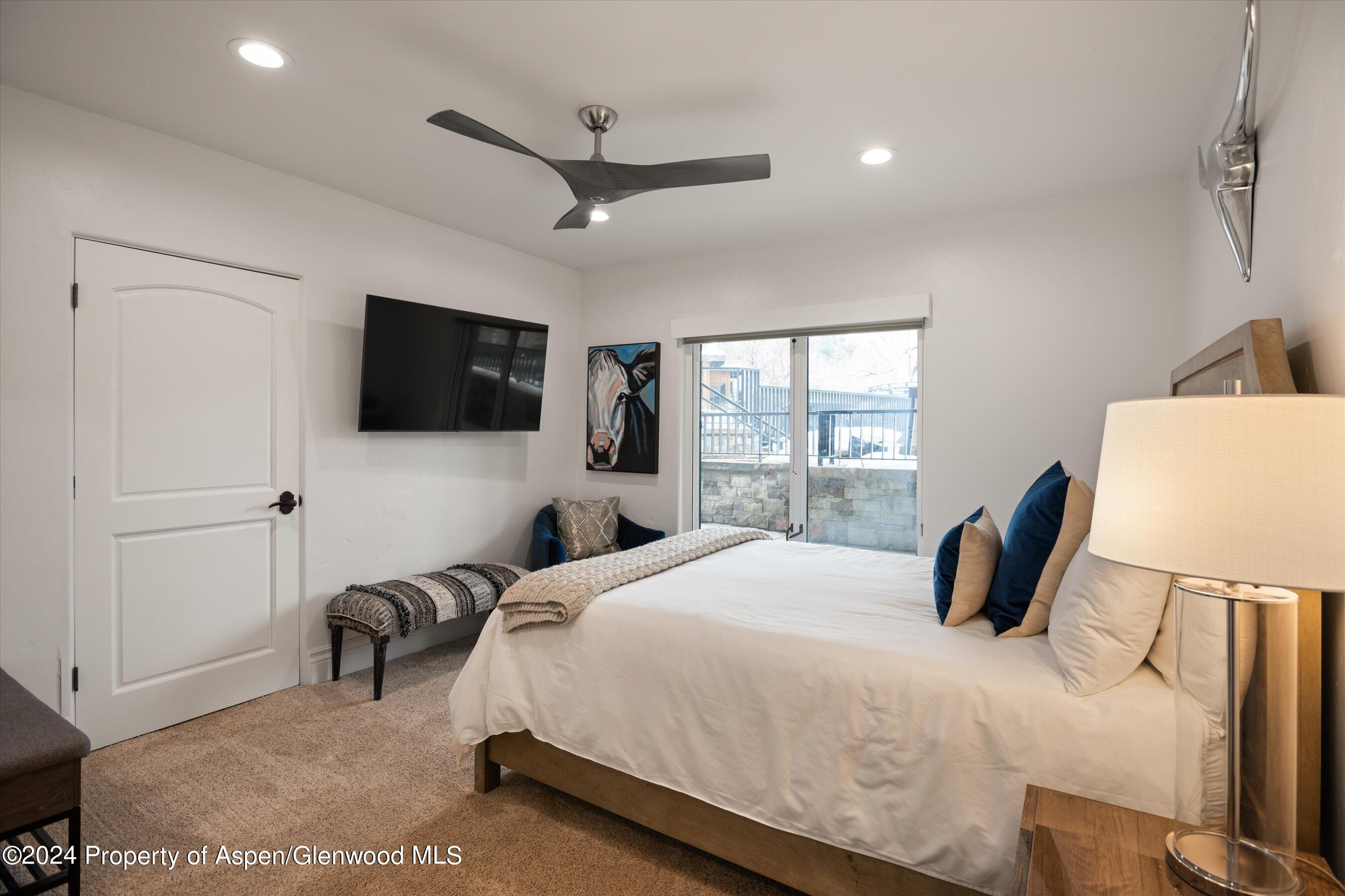 748 S Galena Street 2d Property Photo 21