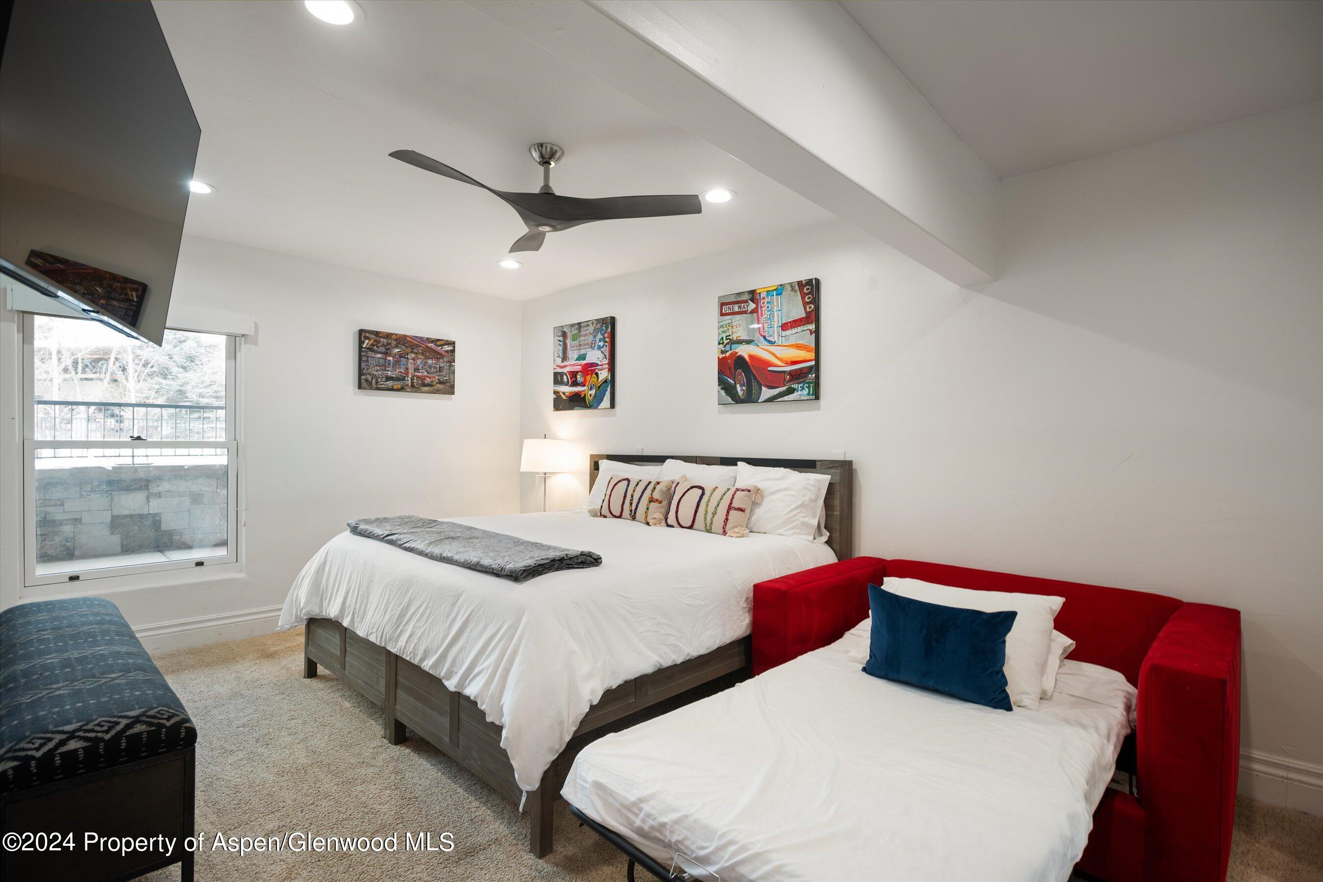 748 S Galena Street 2d Property Photo 24