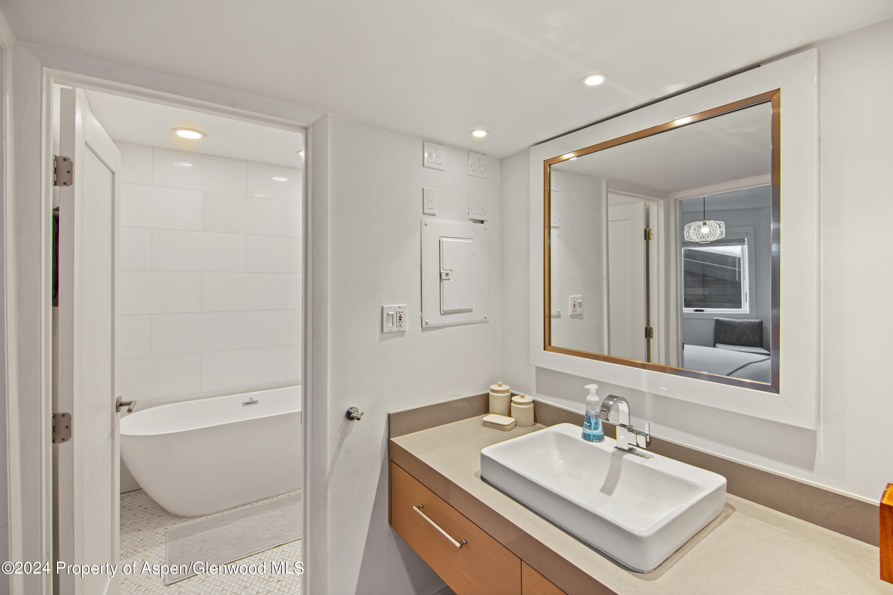 809 S Aspen Street #7 Property Photo 25