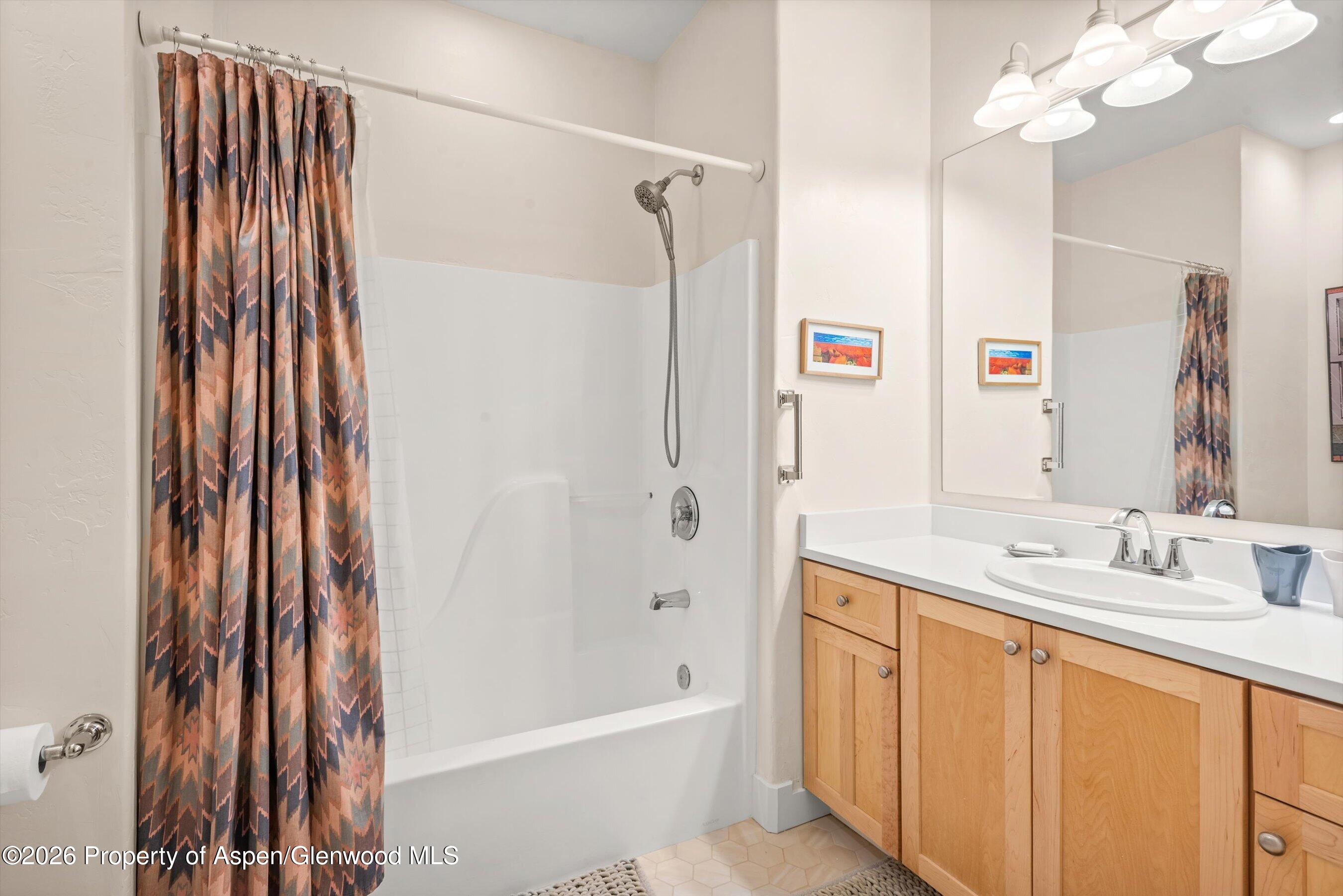 546 Evans Court Property Photo 11