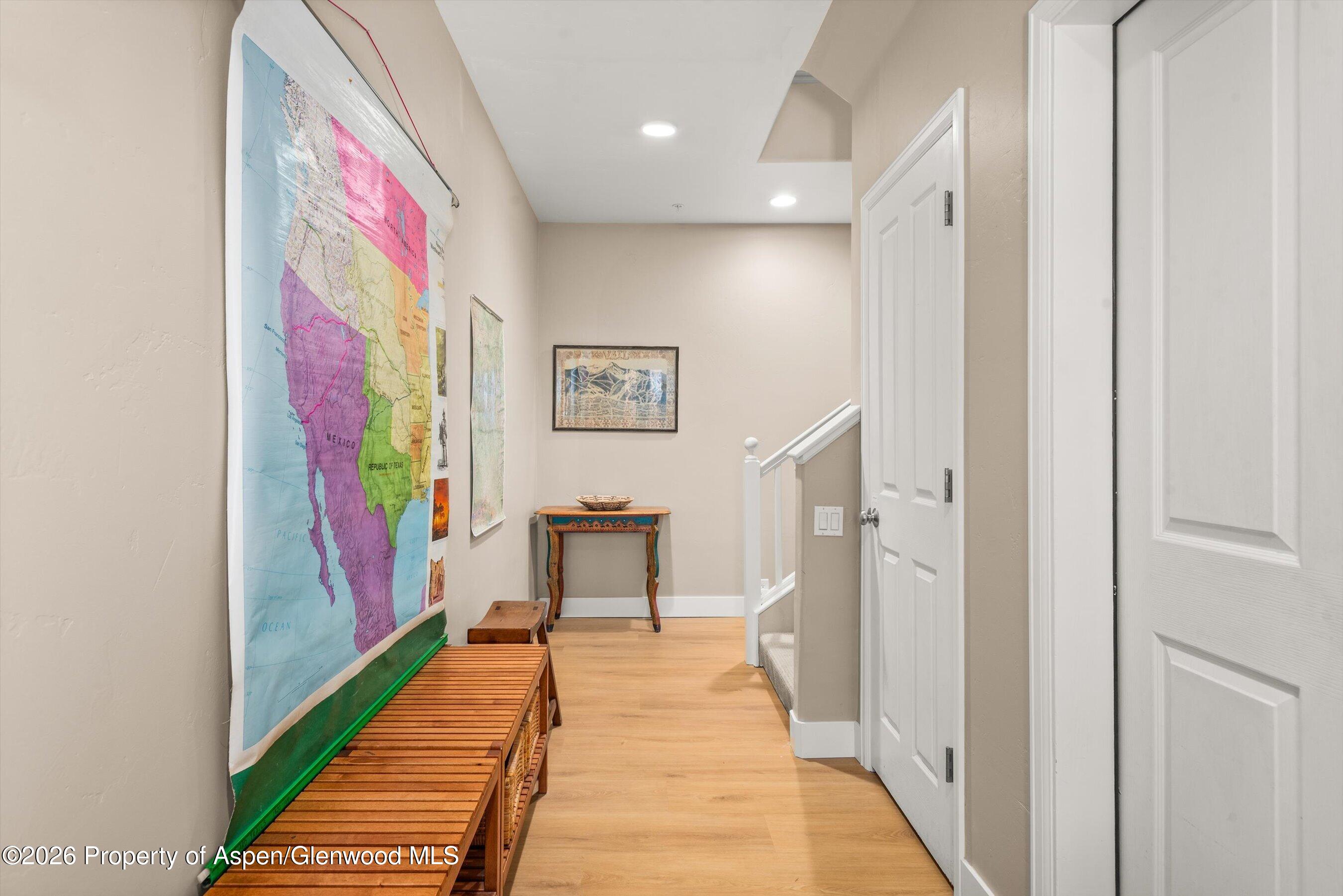 546 Evans Court Property Photo 13