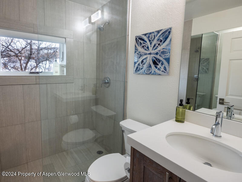 1711 Juniper Hill Drive Property Photo 13