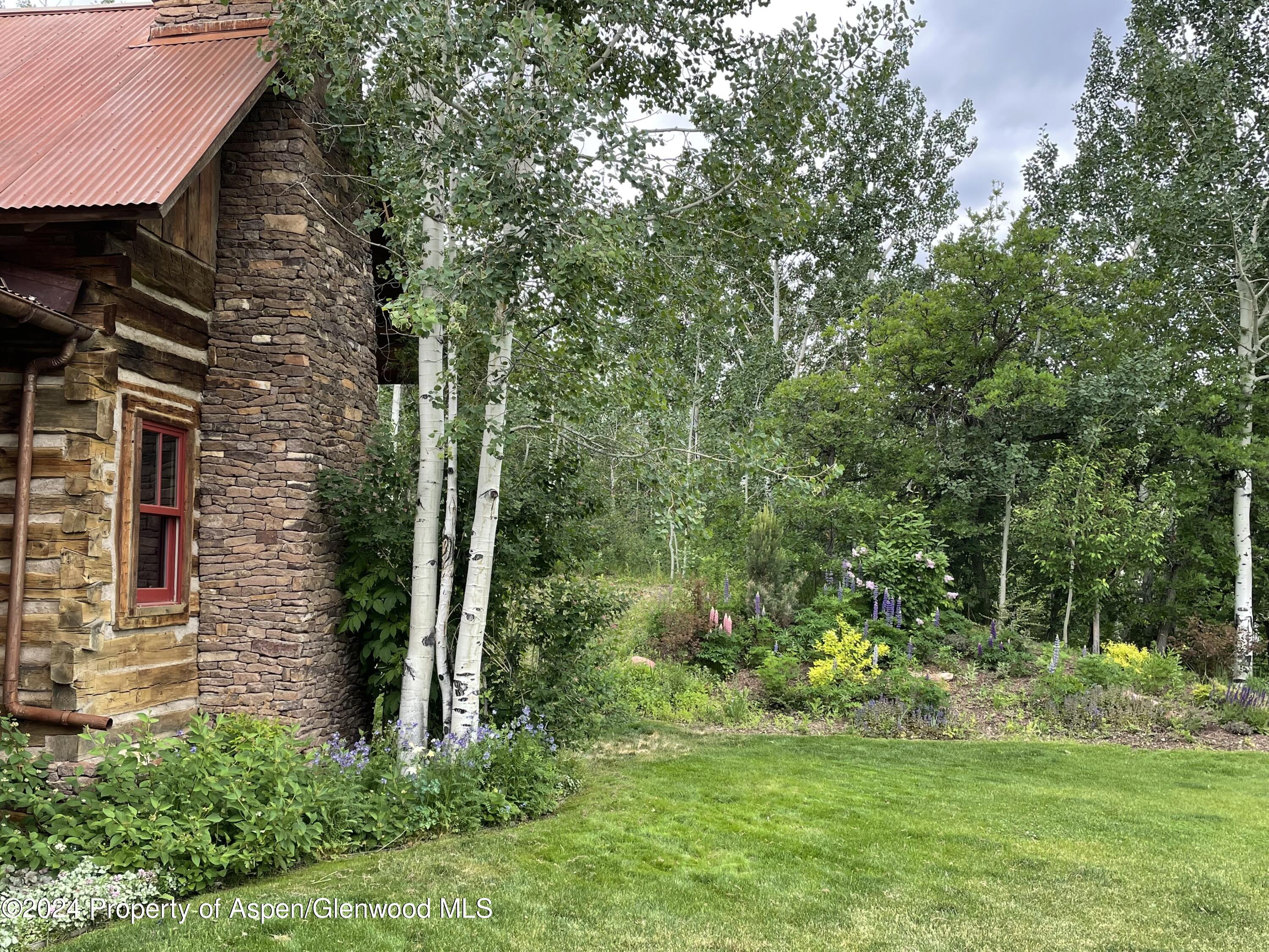 855 Moore Drive Property Photo 44