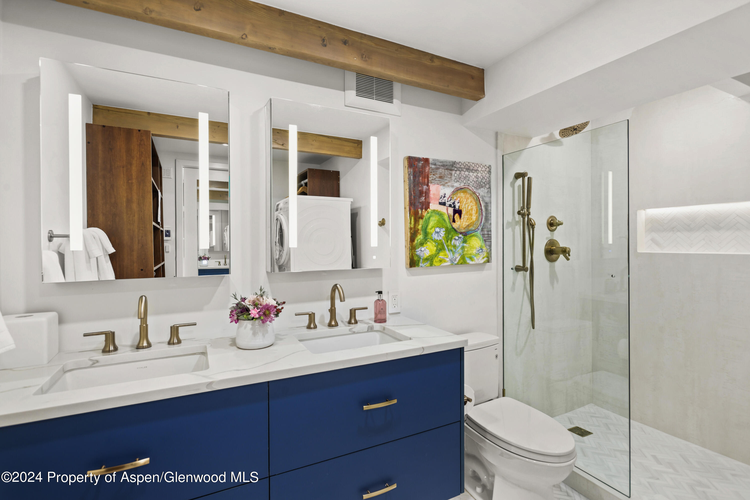 901 E Hyman Avenue 5 Property Photo 8
