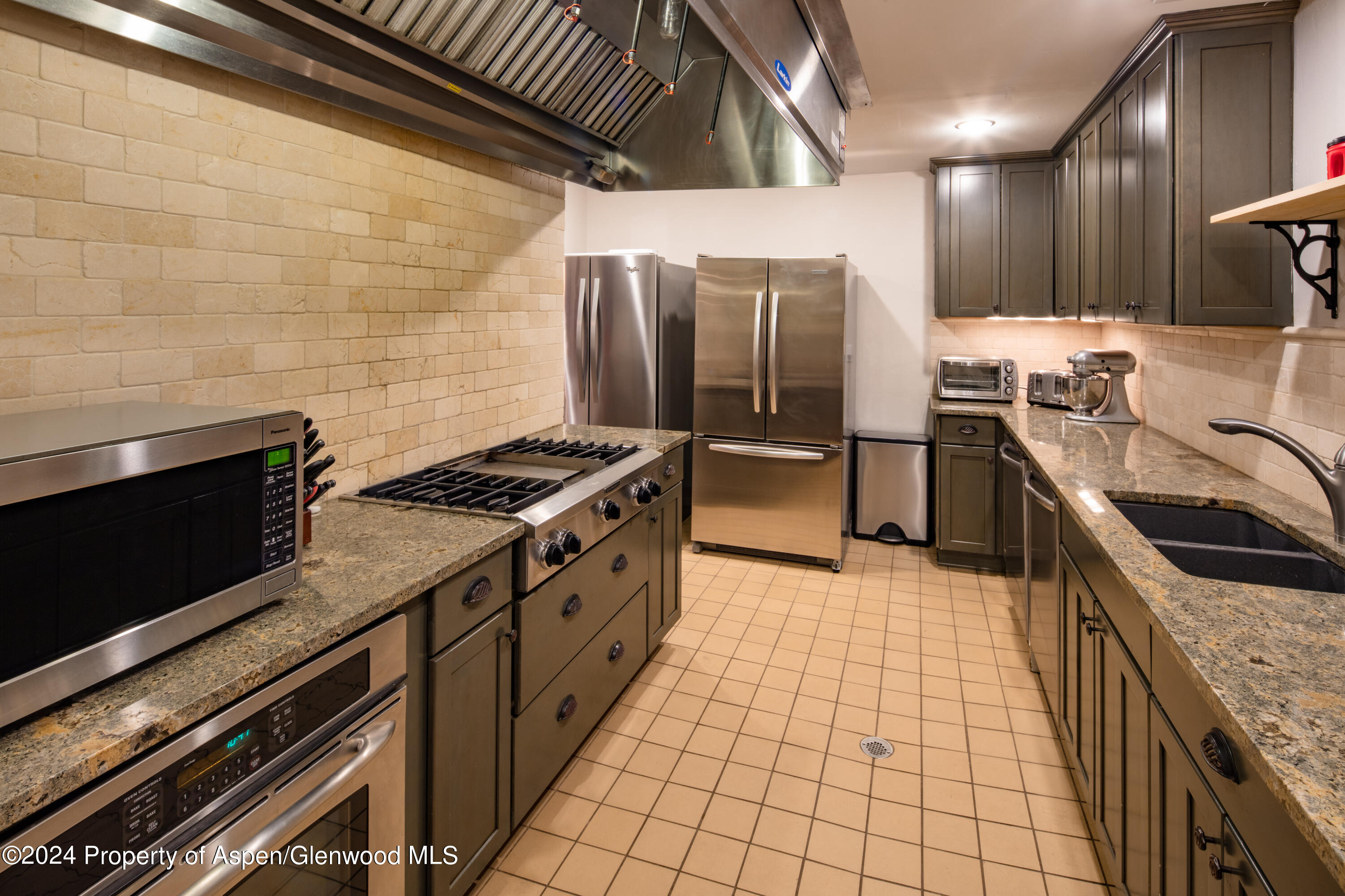 118 E Cooper Avenue Property Photo 9