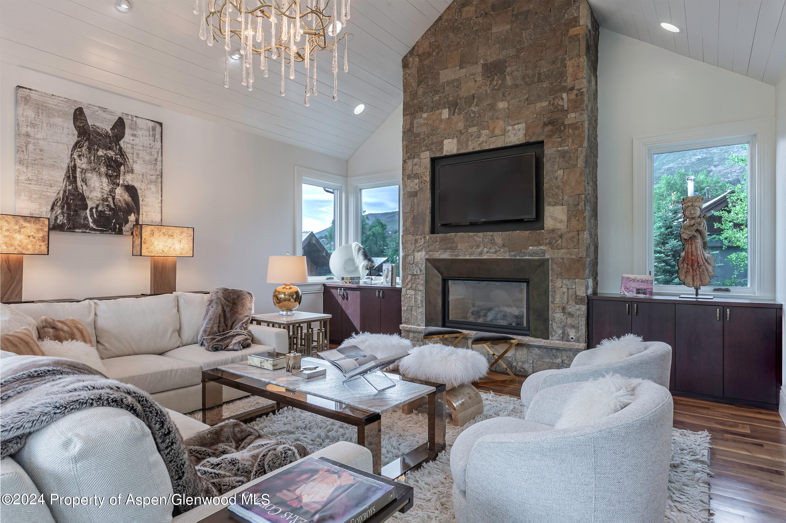 183187 Property Photo 2
