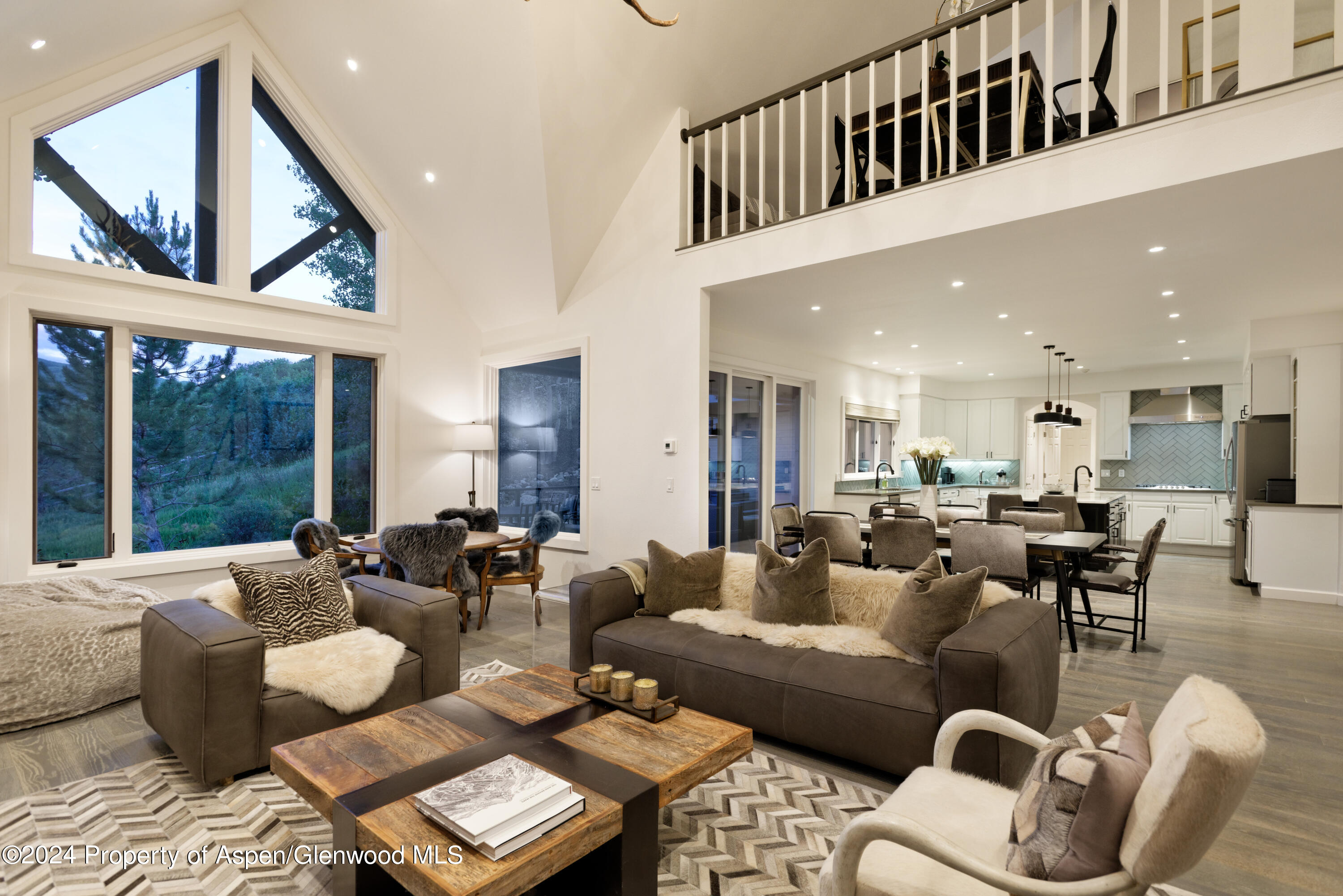 400 Medicine Bow Road Property Photo 1