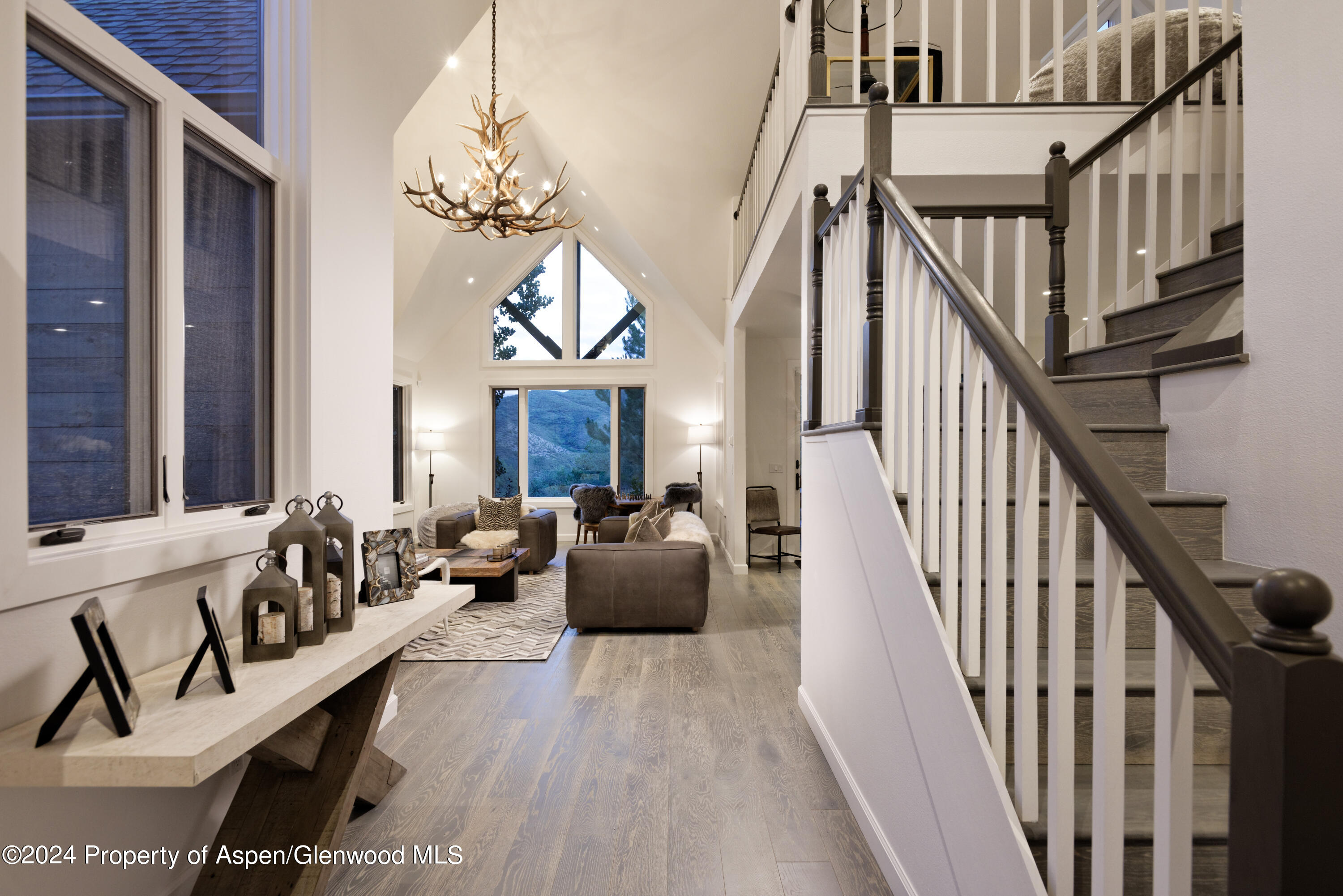 400 Medicine Bow Road Property Photo 11