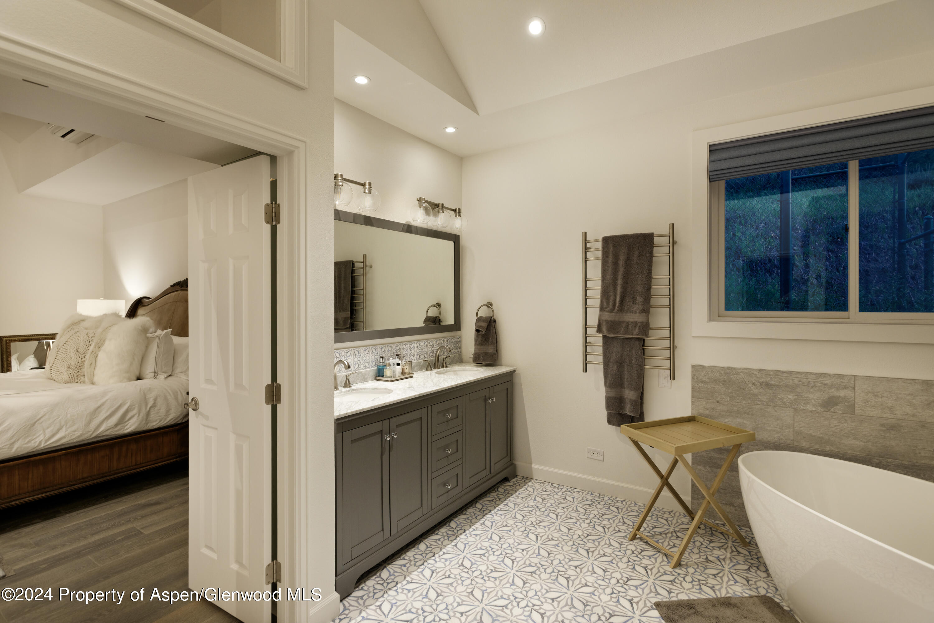 400 Medicine Bow Road Property Photo 15