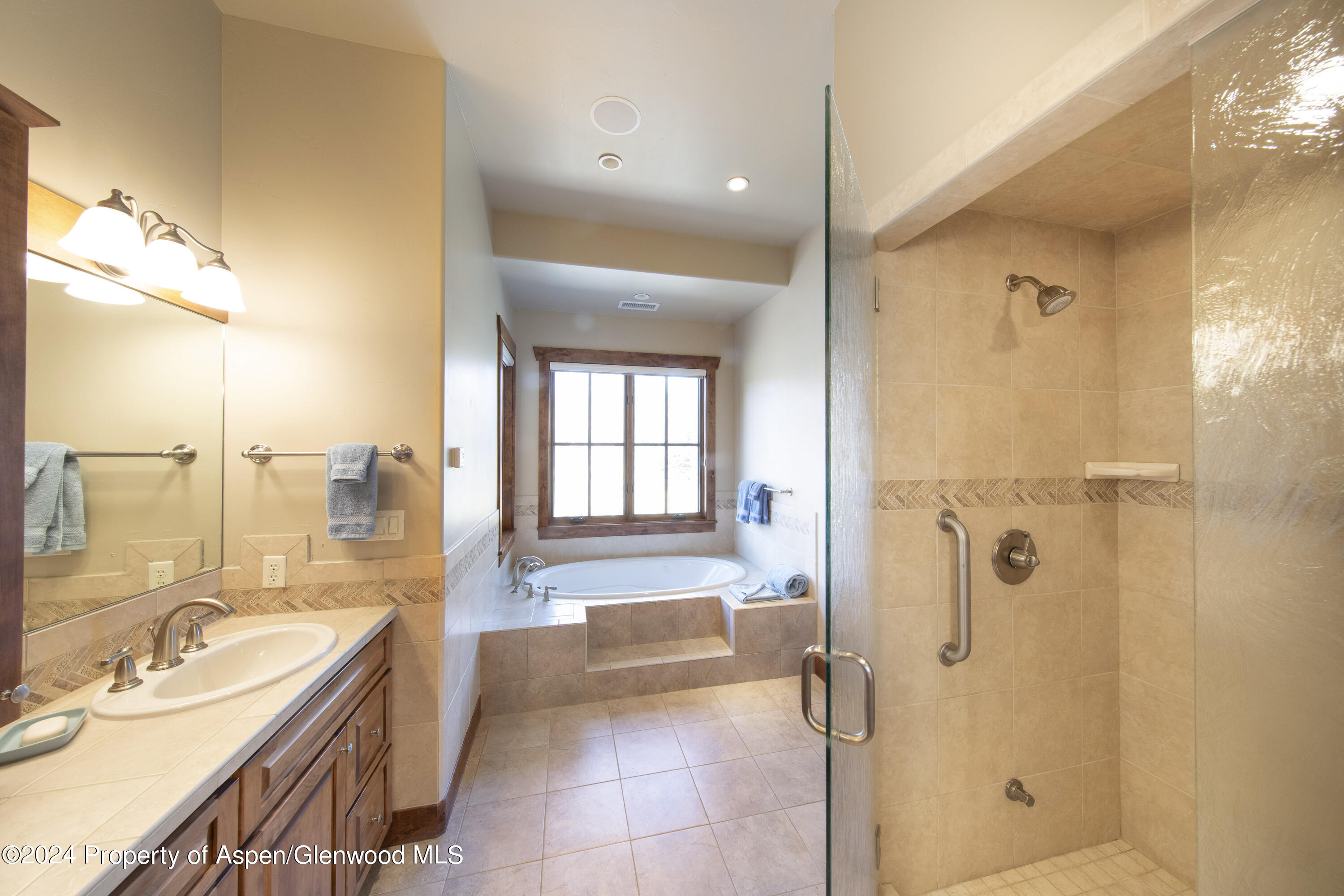 1124 Heritage Drive Property Photo 26