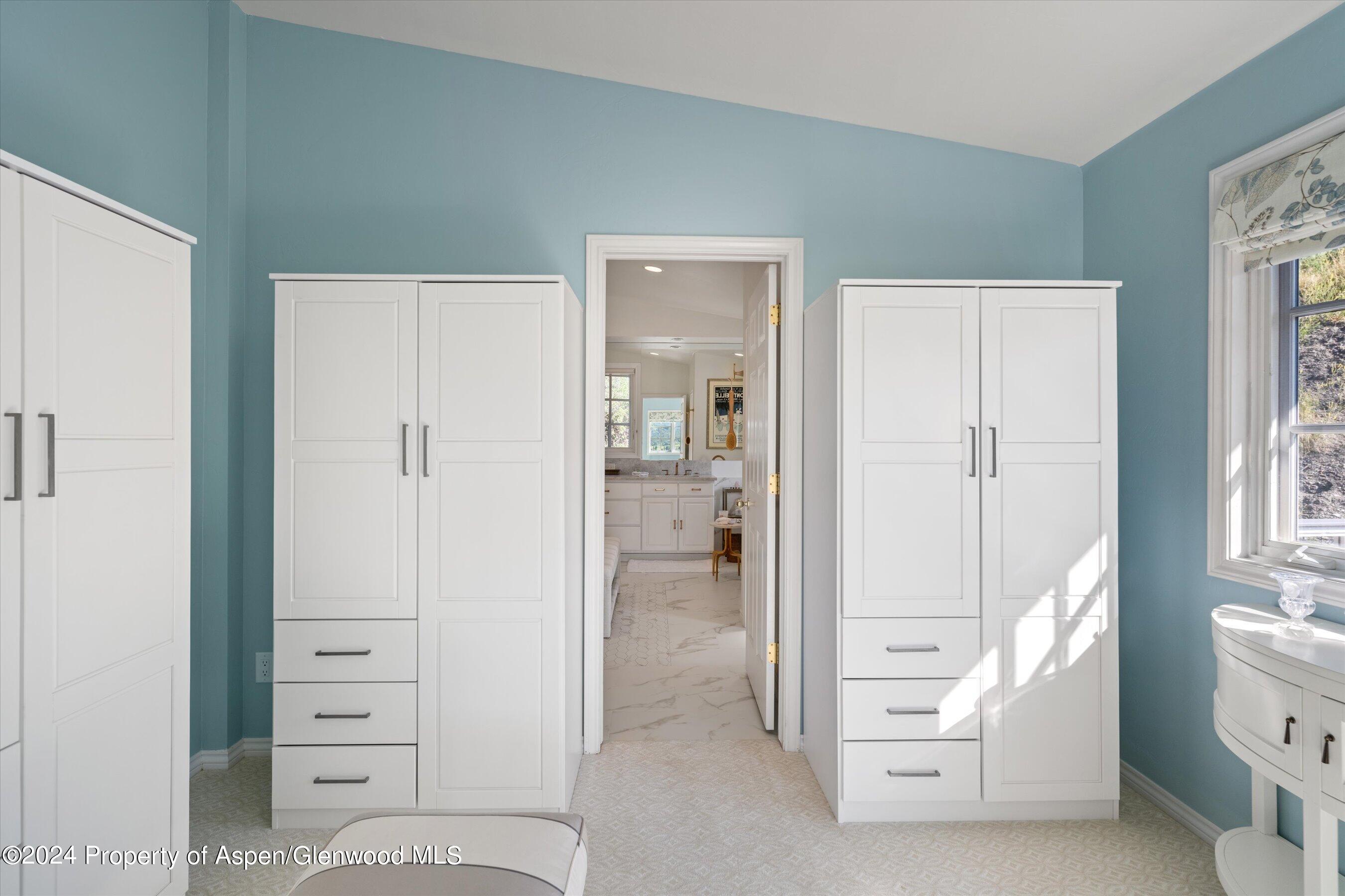 407 Gateway Road Property Photo 23